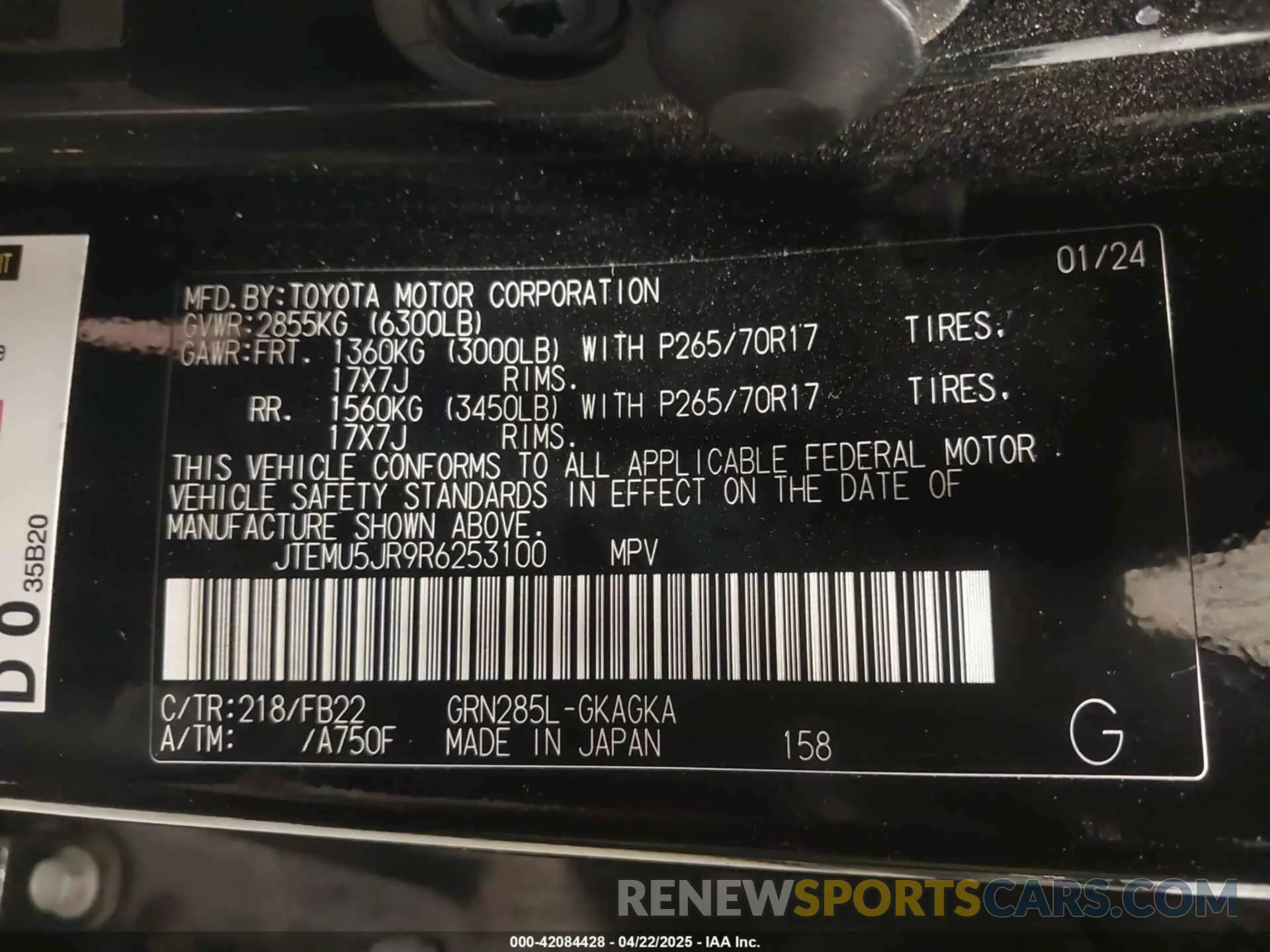 9 Фотография поврежденного автомобиля JTEMU5JR9R6253100 TOYOTA 4RUNNER 2024