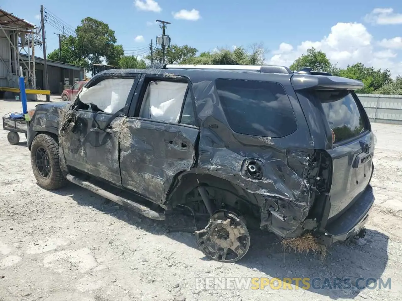 2 Photograph of a damaged car JTENU5JR2R6224669 TOYOTA 4RUNNER 2024