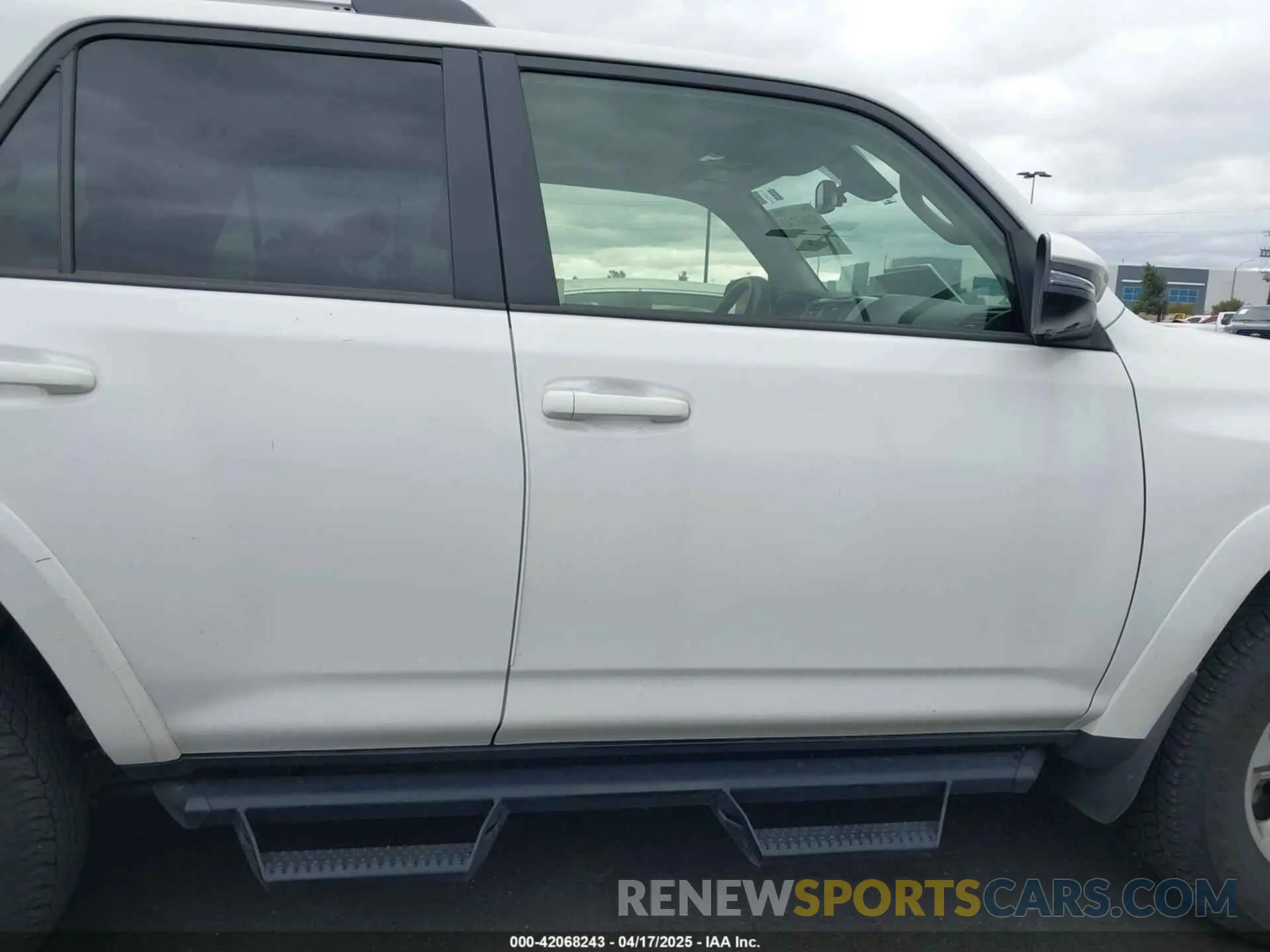 14 Фотография поврежденного автомобиля JTENU5JR4R6243479 TOYOTA 4RUNNER 2024