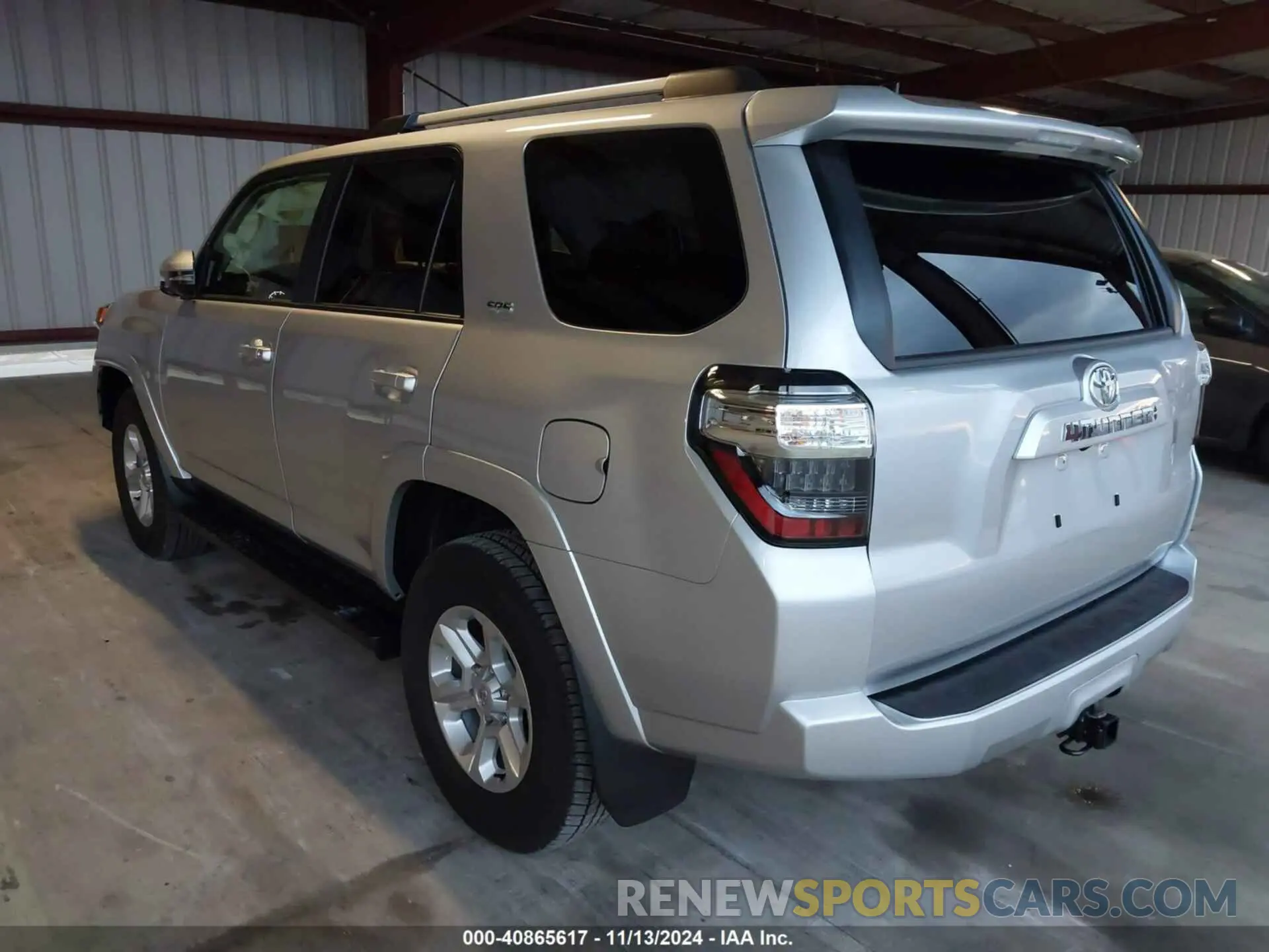 3 Photograph of a damaged car JTENU5JR5R6276569 TOYOTA 4RUNNER 2024