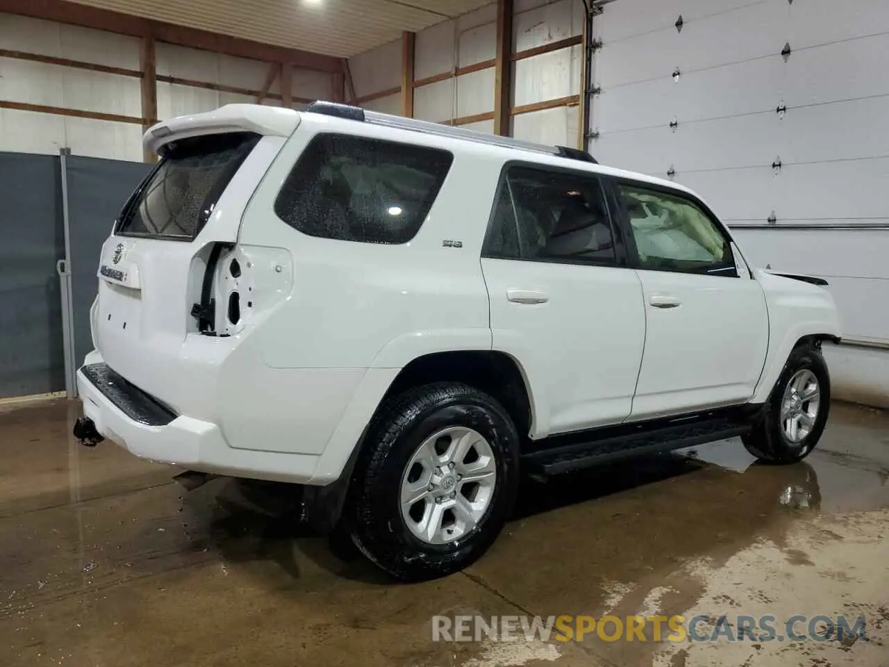 3 Photograph of a damaged car JTENU5JR6R6268772 TOYOTA 4RUNNER 2024