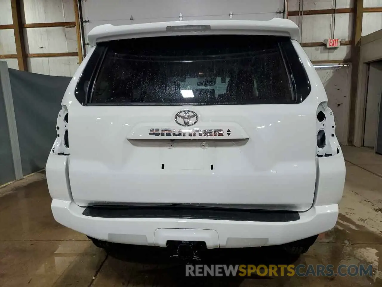 6 Photograph of a damaged car JTENU5JR6R6268772 TOYOTA 4RUNNER 2024