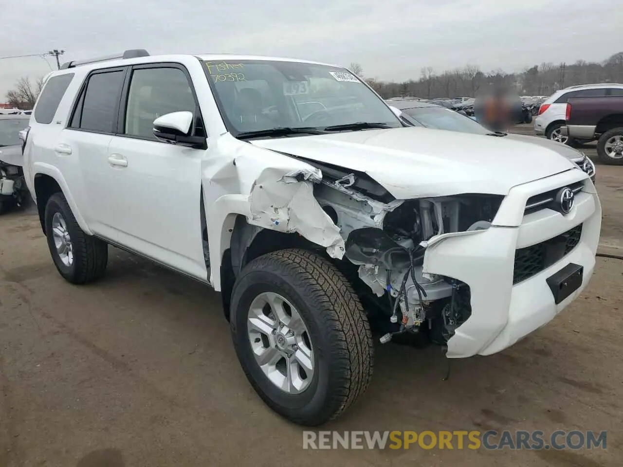 4 Photograph of a damaged car JTENU5JR7R6288805 TOYOTA 4RUNNER 2024