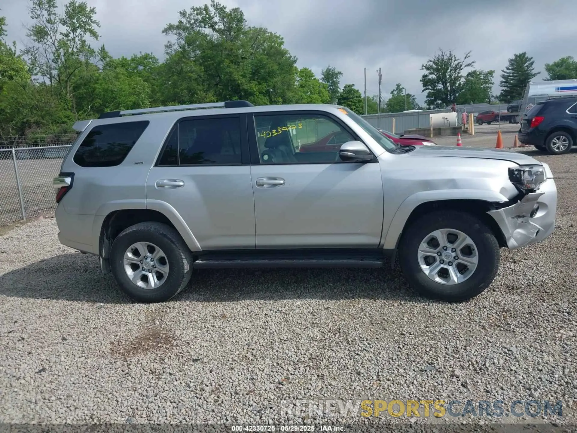 13 Фотография поврежденного автомобиля JTENU5JR9R6238505 TOYOTA 4RUNNER 2024