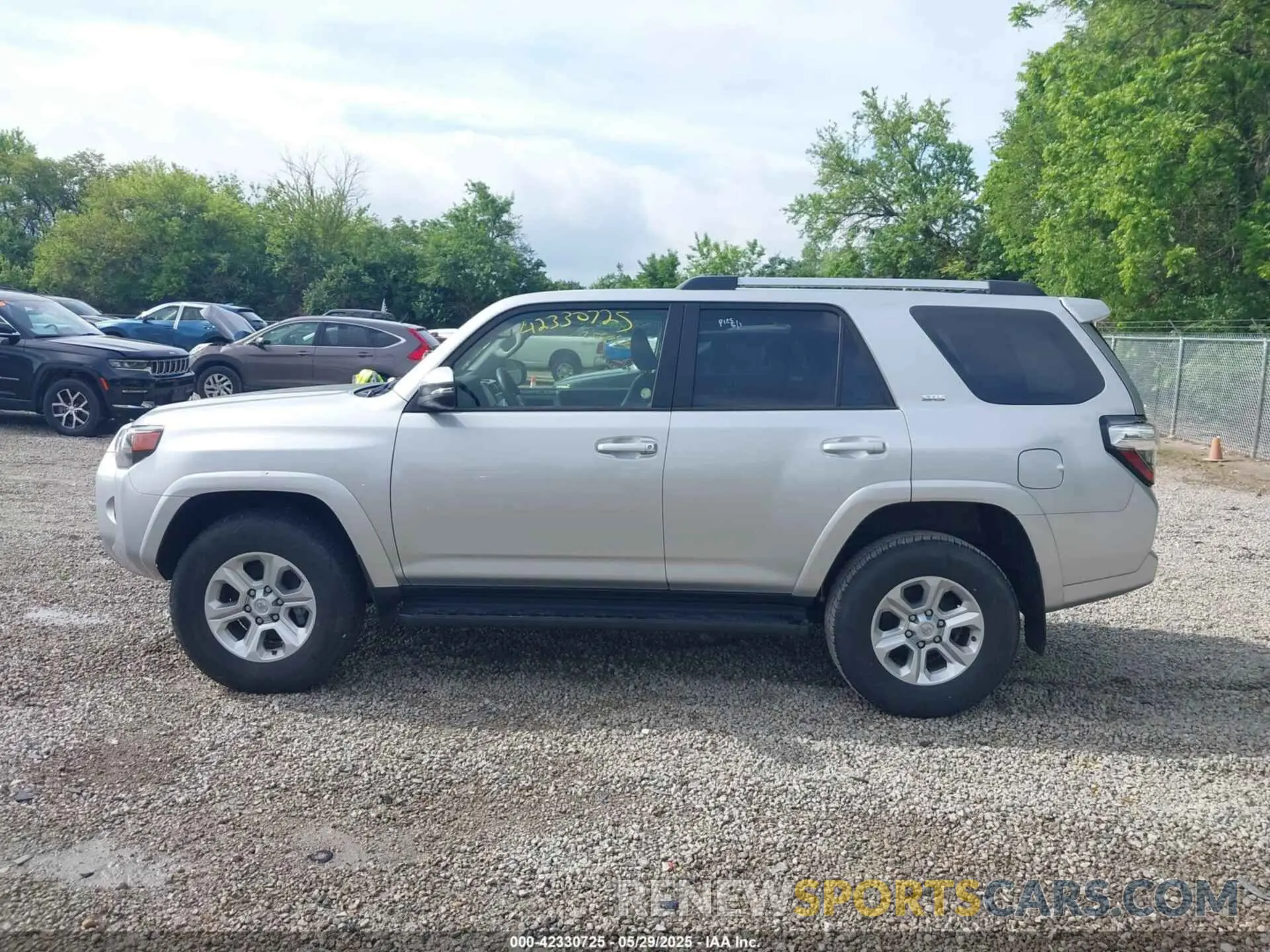 14 Фотография поврежденного автомобиля JTENU5JR9R6238505 TOYOTA 4RUNNER 2024