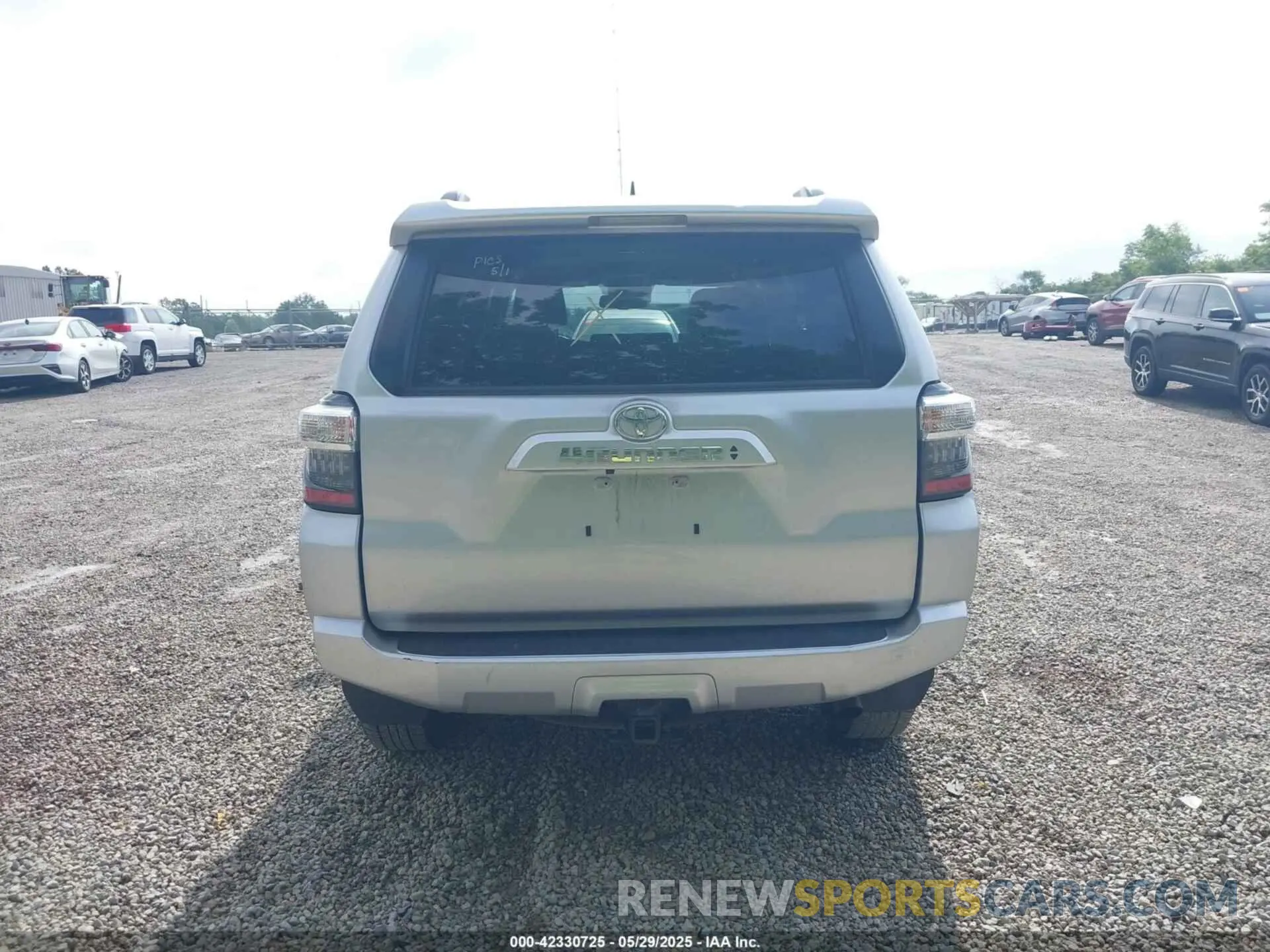 16 Фотография поврежденного автомобиля JTENU5JR9R6238505 TOYOTA 4RUNNER 2024