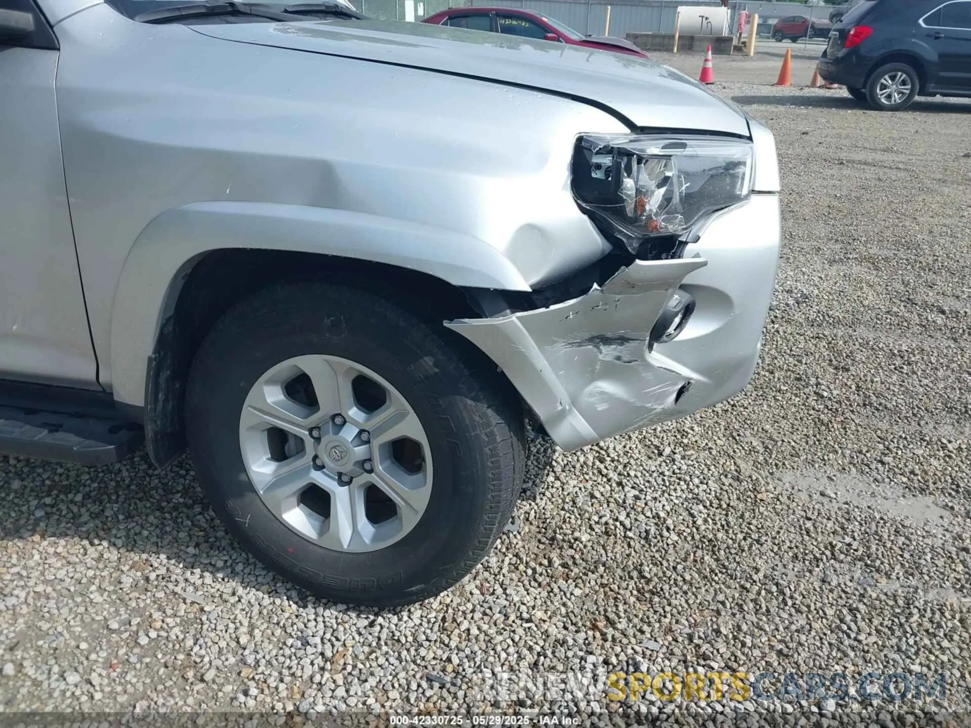 17 Фотография поврежденного автомобиля JTENU5JR9R6238505 TOYOTA 4RUNNER 2024