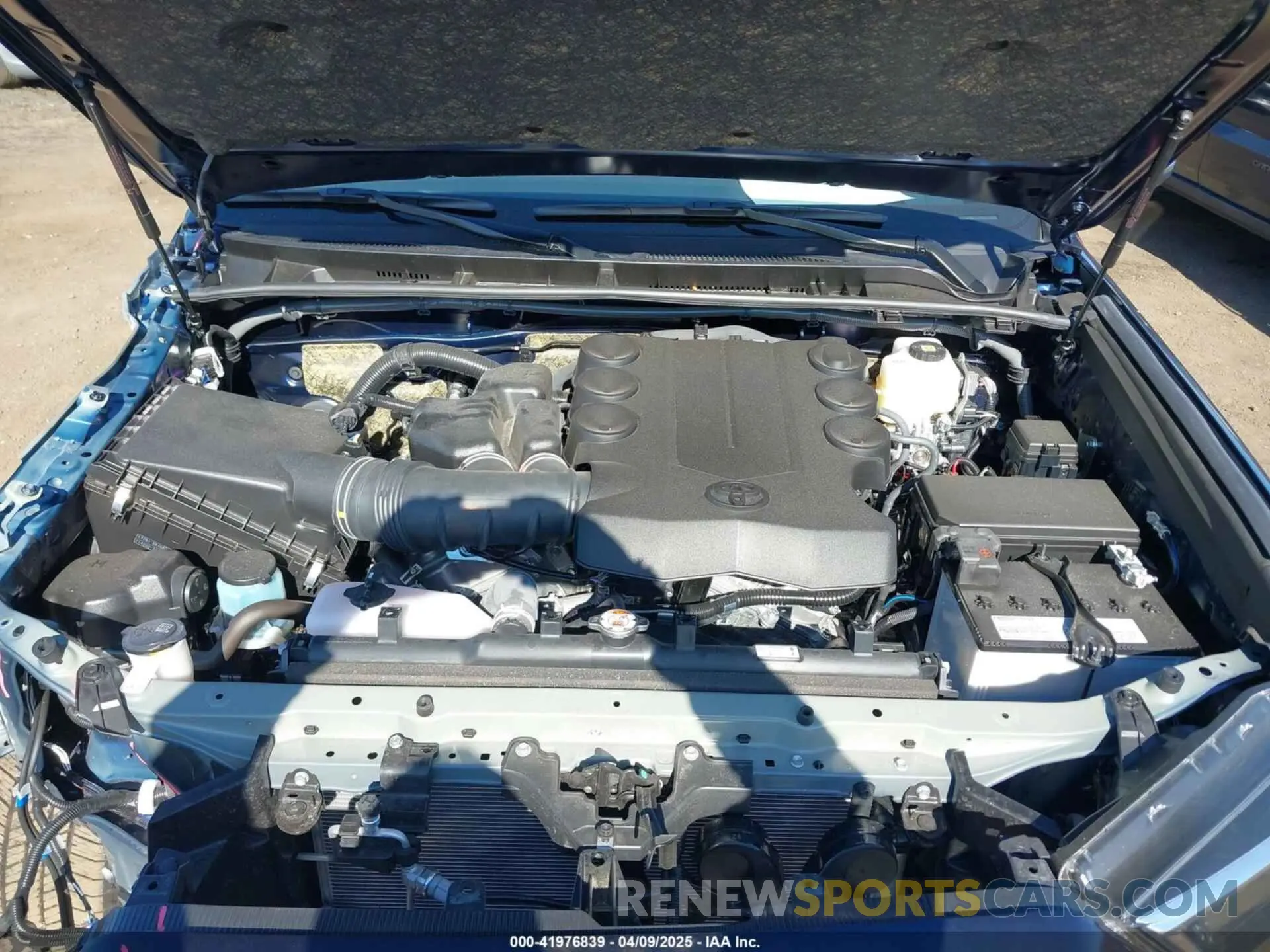 10 Photograph of a damaged car JTENU5JR9R6287820 TOYOTA 4RUNNER 2024