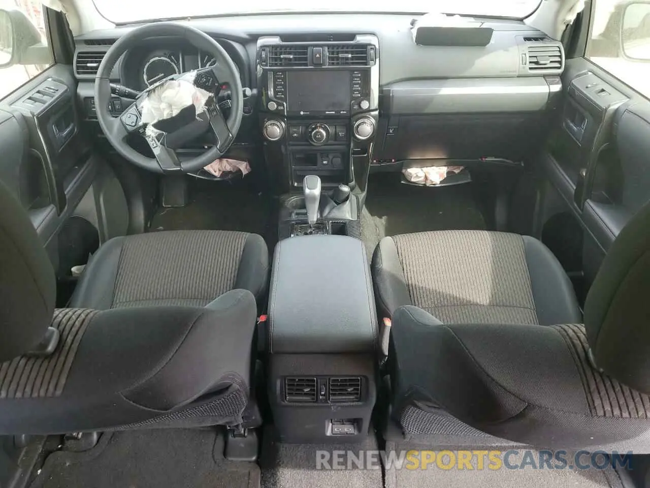 8 Фотография поврежденного автомобиля JTEPU5JR7R6273245 TOYOTA 4RUNNER 2024