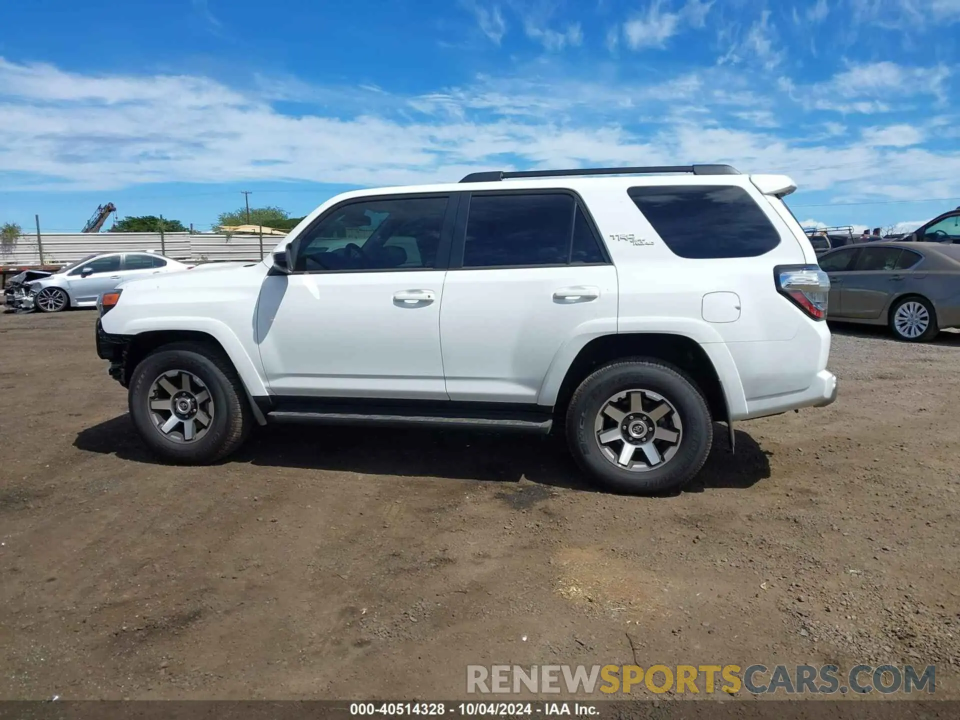 14 Фотография поврежденного автомобиля JTEPU5JR9R6219672 TOYOTA 4RUNNER 2024