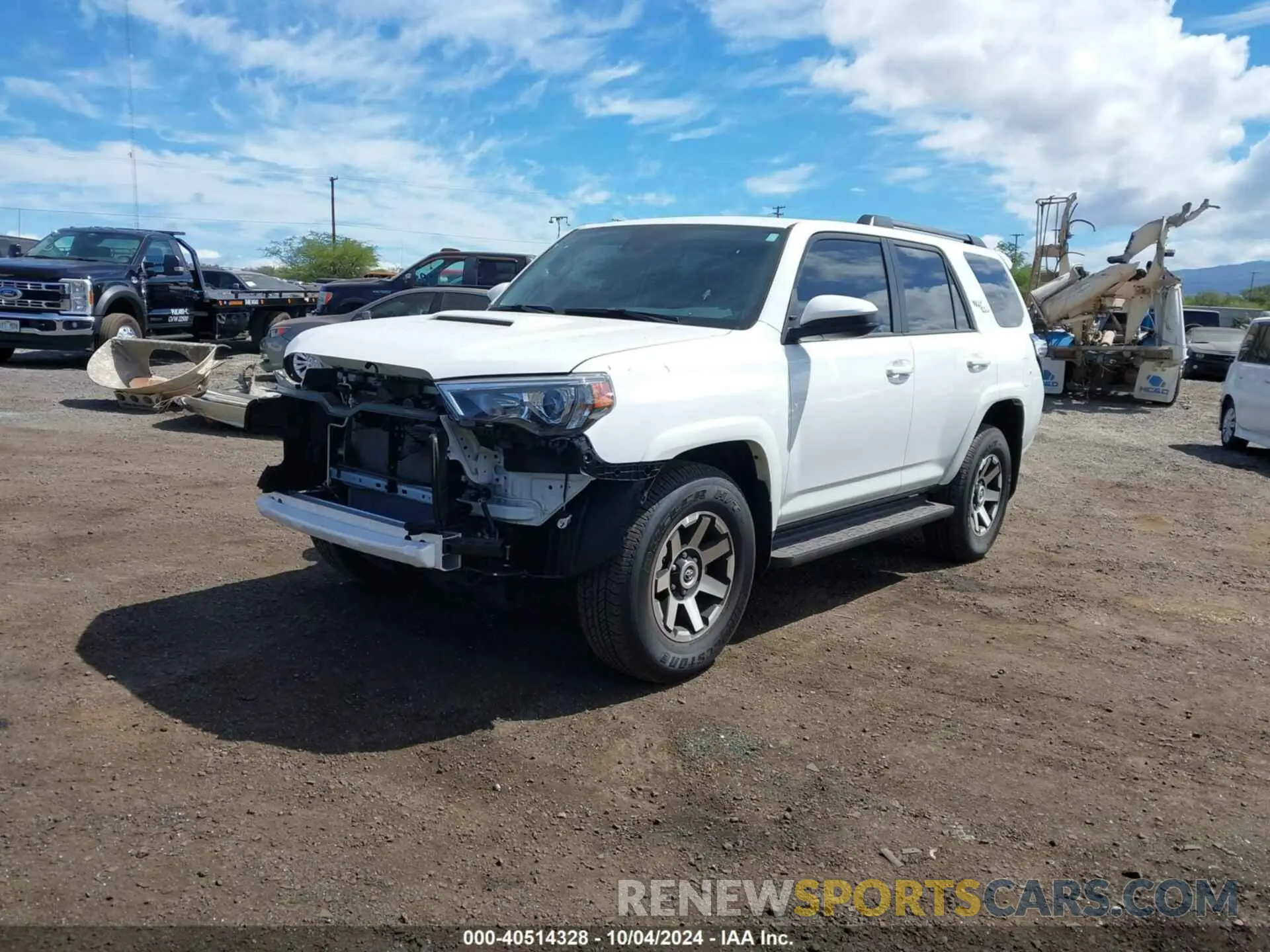 2 Фотография поврежденного автомобиля JTEPU5JR9R6219672 TOYOTA 4RUNNER 2024