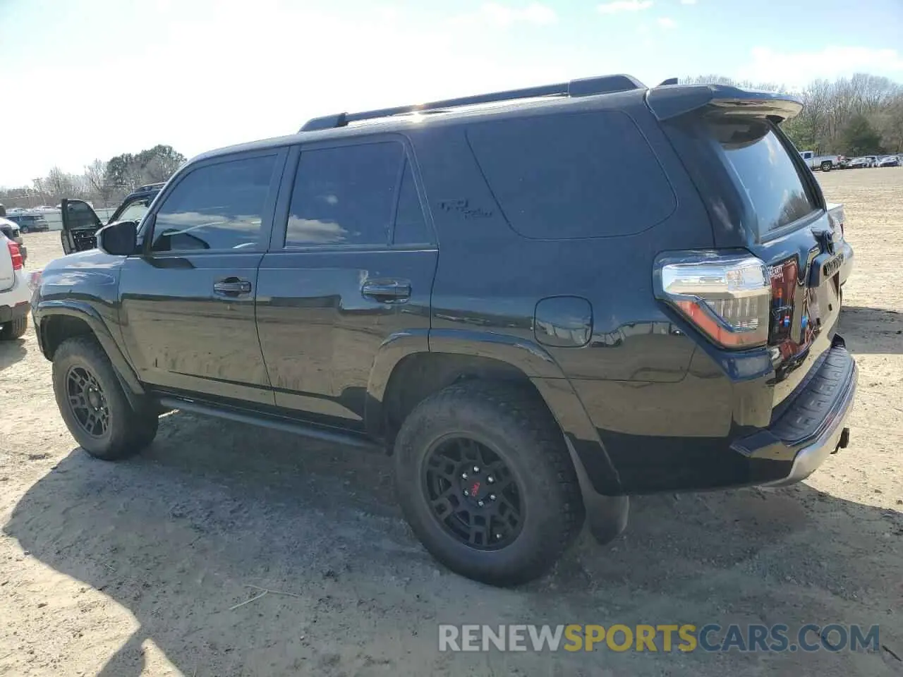 2 Фотография поврежденного автомобиля JTEPU5JRXR6264393 TOYOTA 4RUNNER 2024