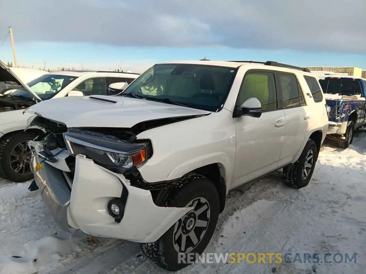 1 Photograph of a damaged car JTERU5JR0R6220749 TOYOTA 4RUNNER 2024