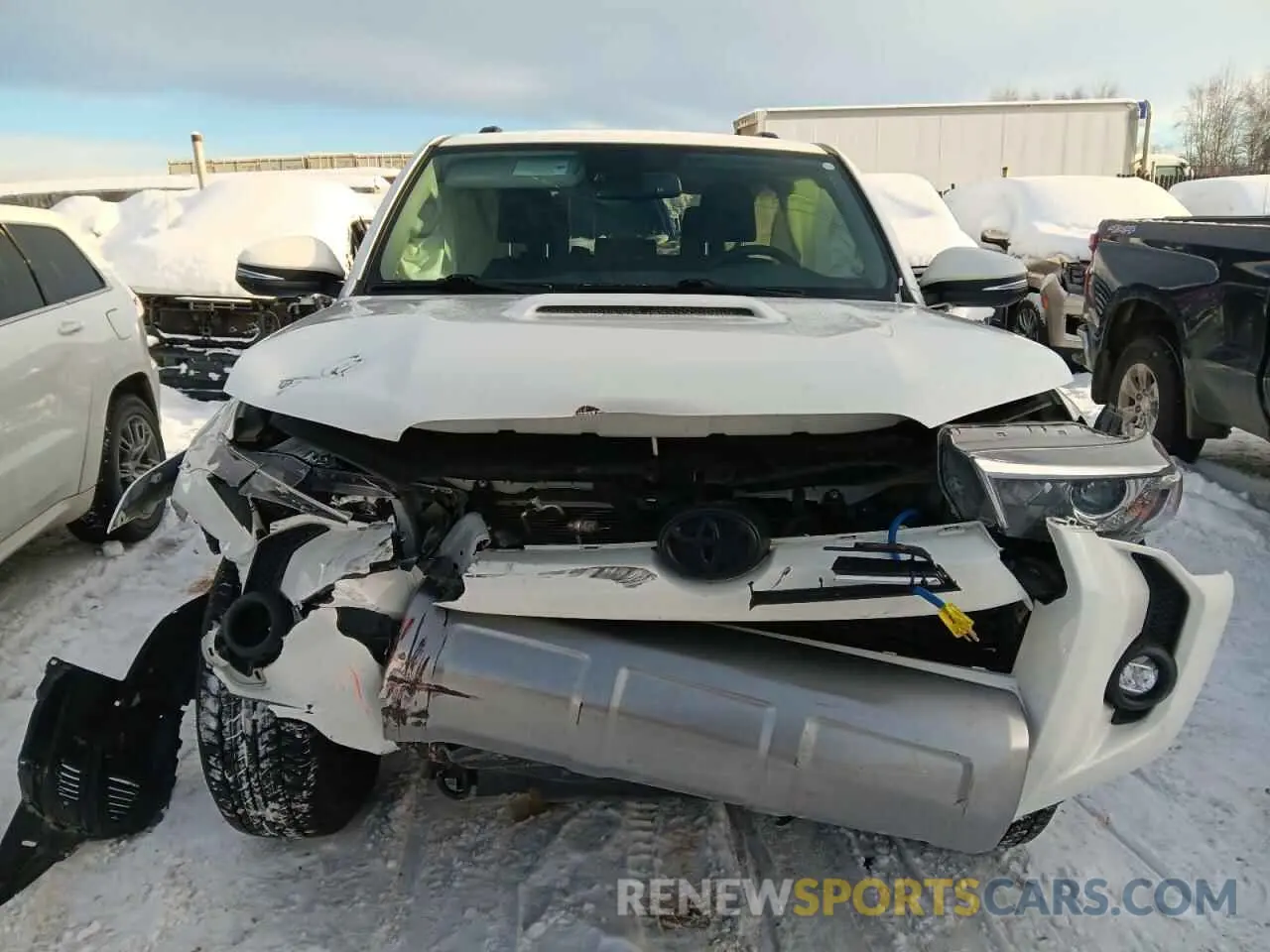5 Photograph of a damaged car JTERU5JR0R6220749 TOYOTA 4RUNNER 2024