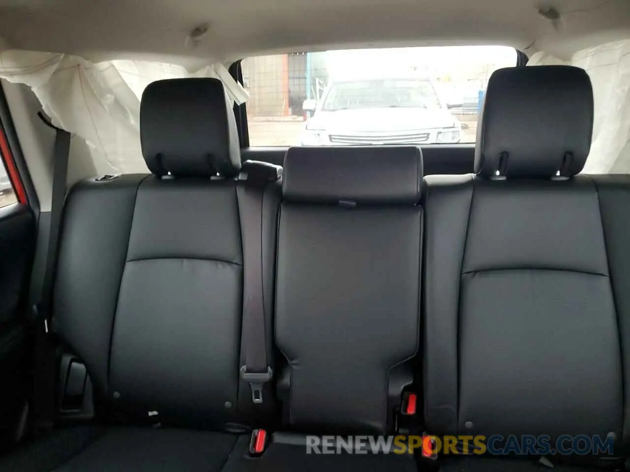 10 Фотография поврежденного автомобиля JTERU5JR0R6282992 TOYOTA 4RUNNER 2024