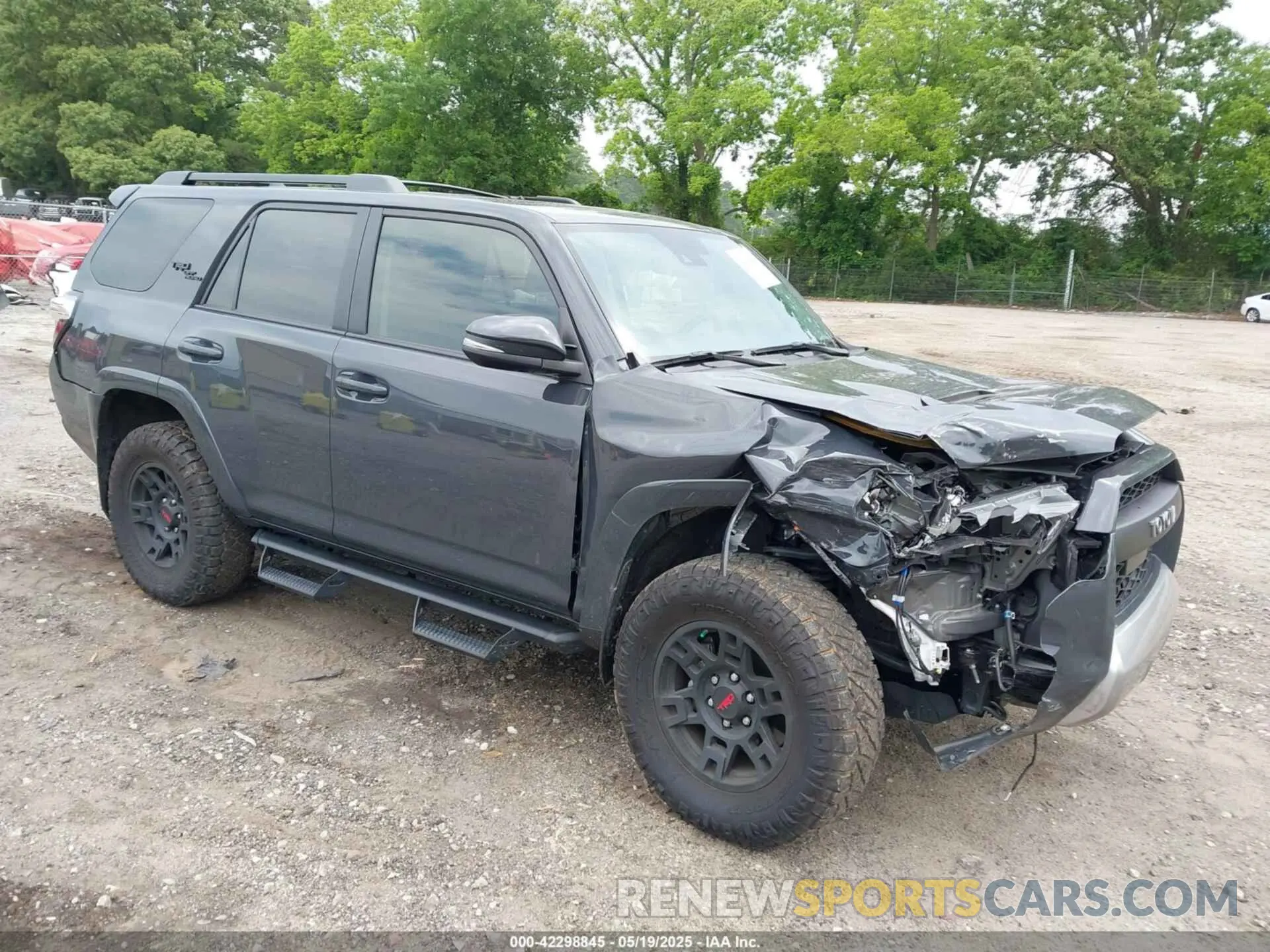 1 Photograph of a damaged car JTERU5JR0R6287612 TOYOTA 4RUNNER 2024