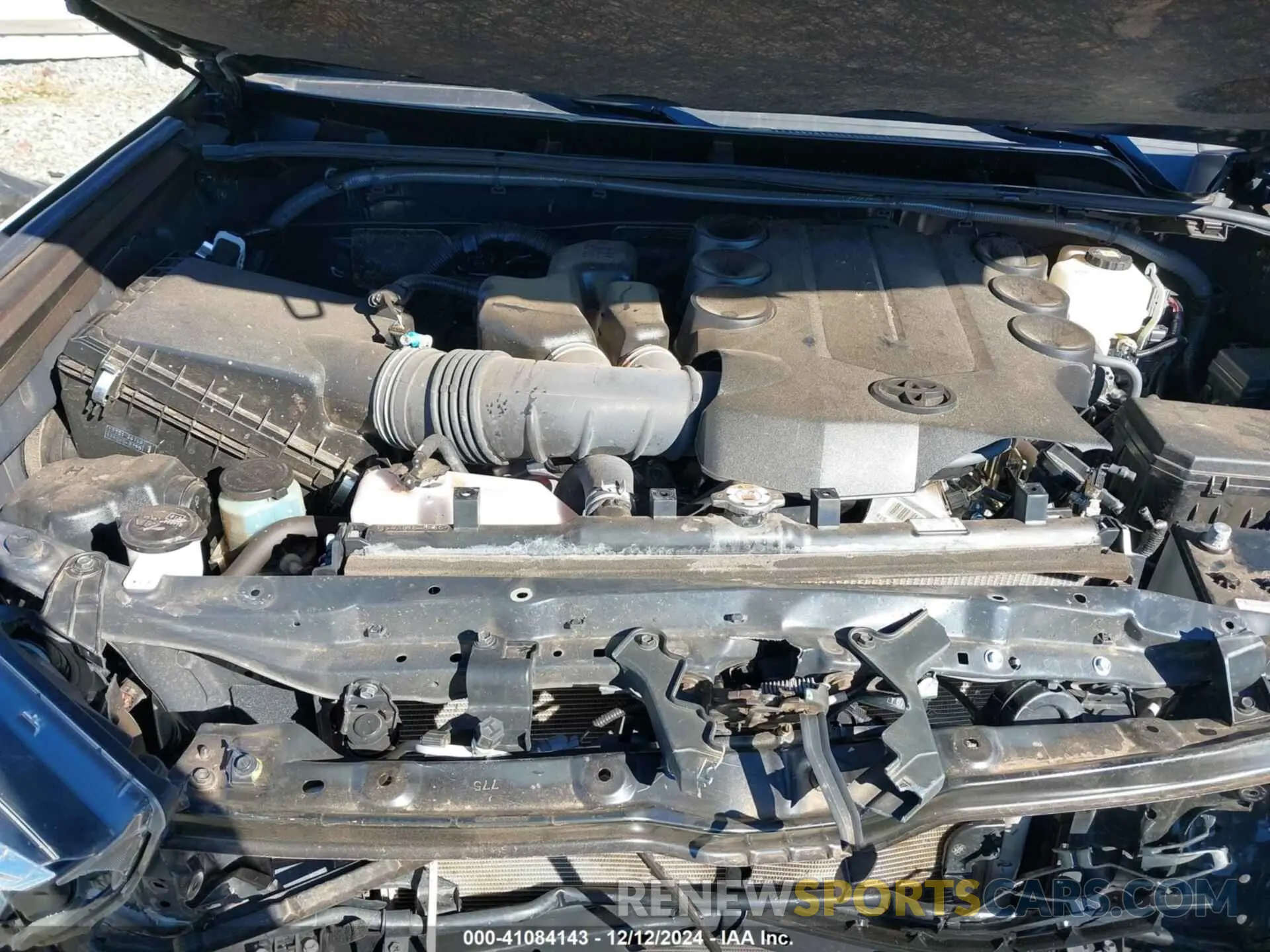 10 Photograph of a damaged car JTERU5JR2R6242638 TOYOTA 4RUNNER 2024