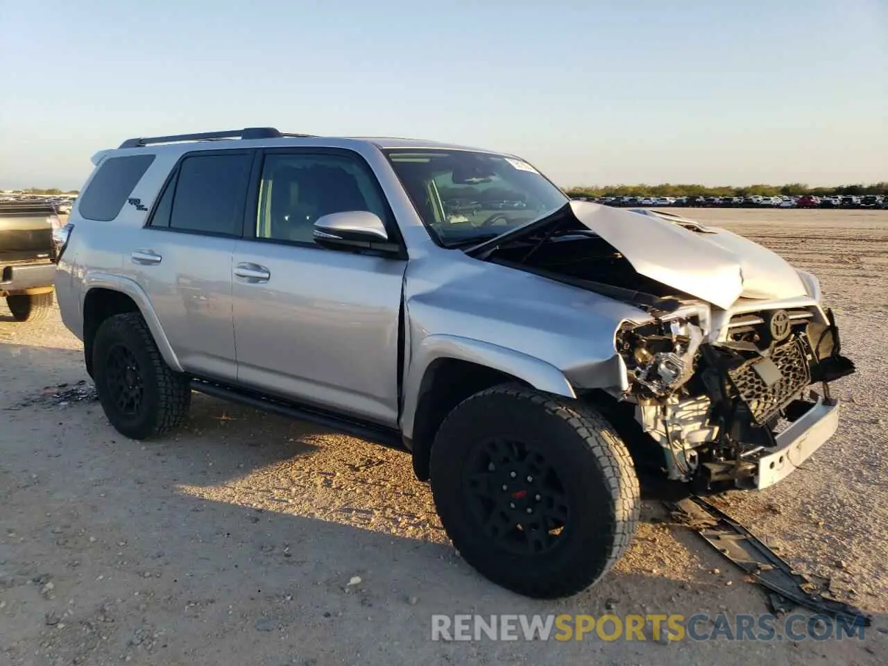 4 Photograph of a damaged car JTERU5JR2R6255454 TOYOTA 4RUNNER 2024