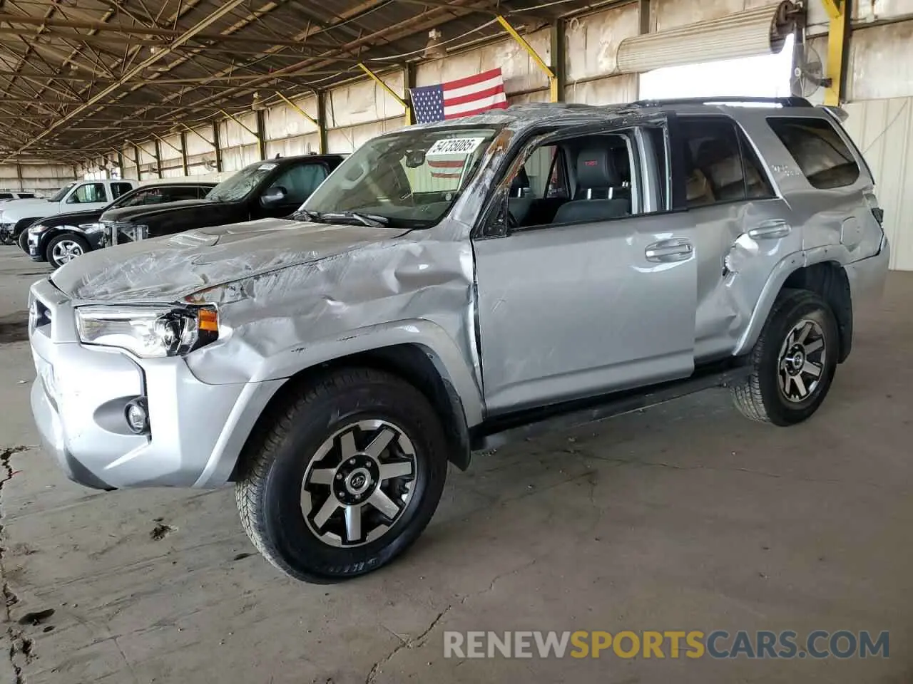 1 Photograph of a damaged car JTERU5JR4R6248375 TOYOTA 4RUNNER 2024