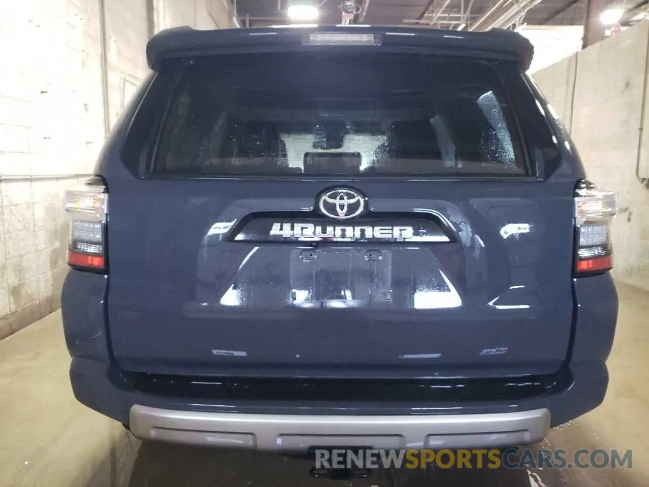 6 Фотография поврежденного автомобиля JTERU5JR5R6222349 TOYOTA 4RUNNER 2024