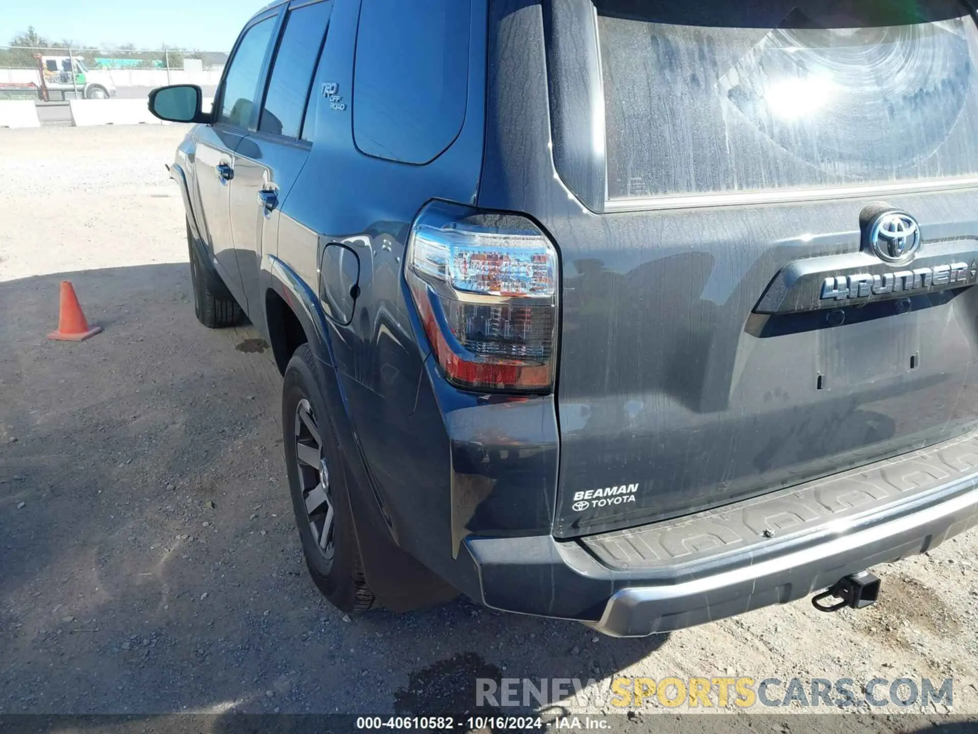 3 Photograph of a damaged car JTERU5JR8R6213886 TOYOTA 4RUNNER 2024