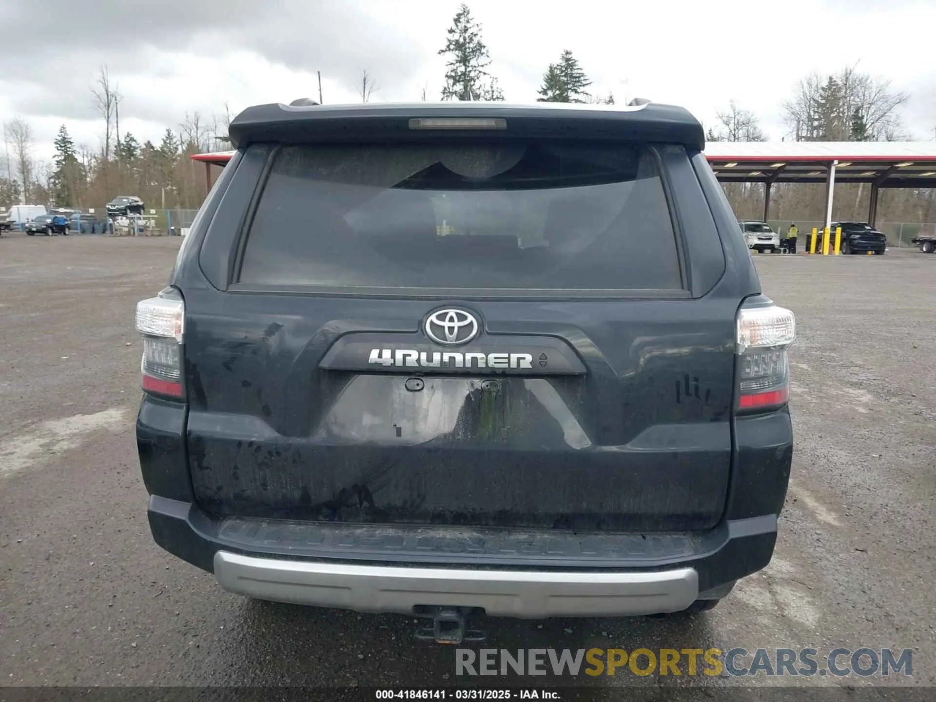 16 Photograph of a damaged car JTERU5JR9R6221883 TOYOTA 4RUNNER 2024