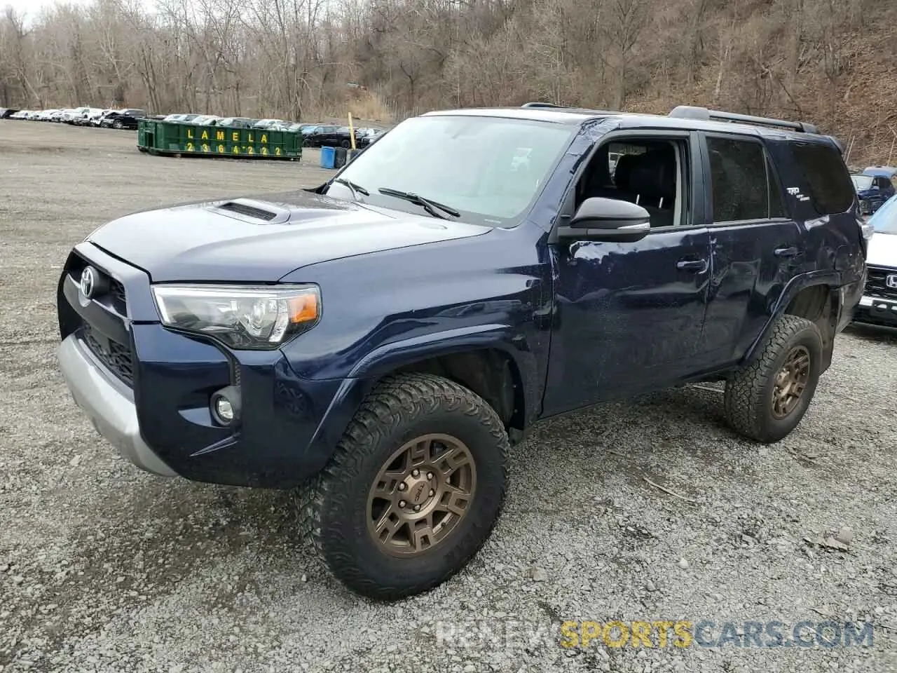 1 Фотография поврежденного автомобиля JTERU5JR9R6252468 TOYOTA 4RUNNER 2024