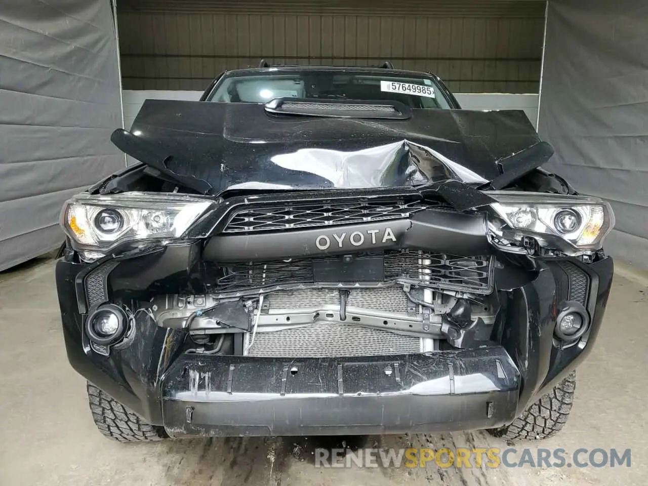 5 Photograph of a damaged car JTELU5JR6P6186223 TOYOTA 4RUNNER SE 2023