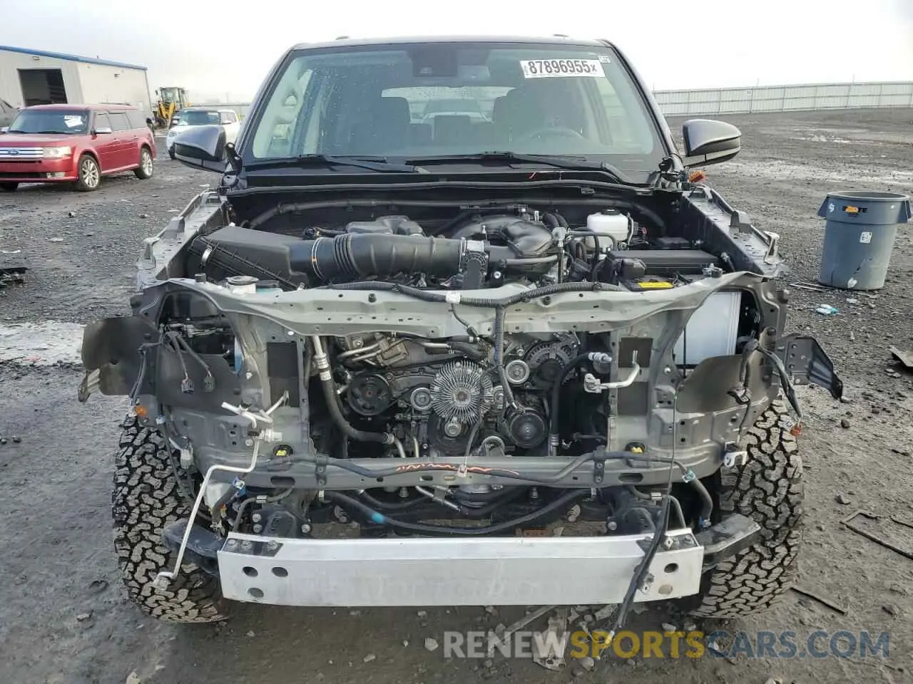 5 Photograph of a damaged car JTEMU5JR0P6102515 TOYOTA 4RUNNER SE 2023