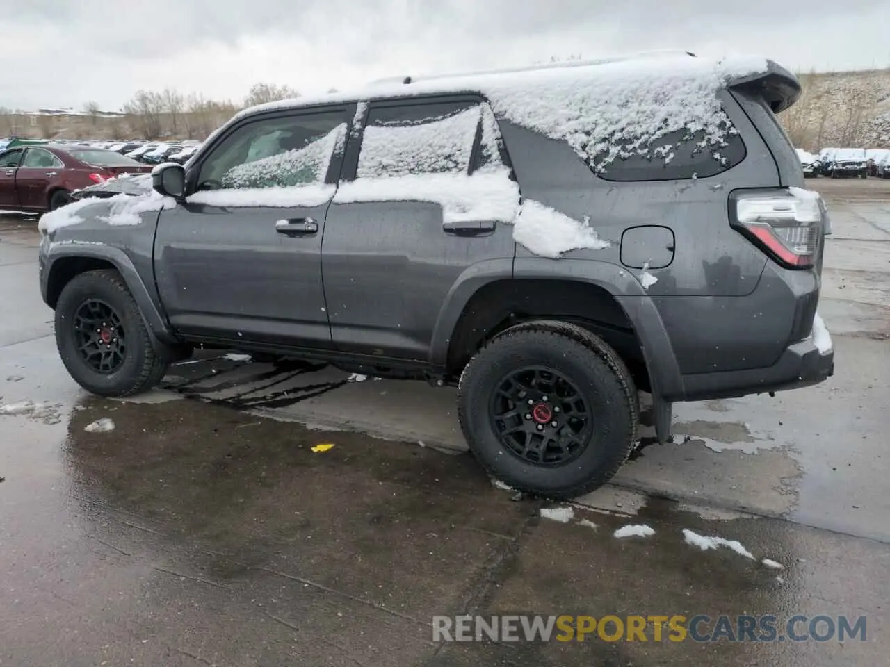 2 Photograph of a damaged car JTEMU5JR5P6094525 TOYOTA 4RUNNER SE 2023