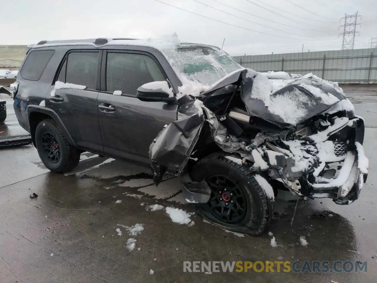 4 Photograph of a damaged car JTEMU5JR5P6094525 TOYOTA 4RUNNER SE 2023