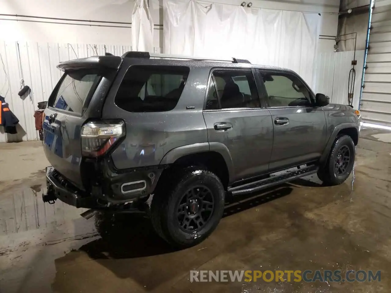 3 Фотография поврежденного автомобиля JTEMU5JR7P6124916 TOYOTA 4RUNNER SE 2023