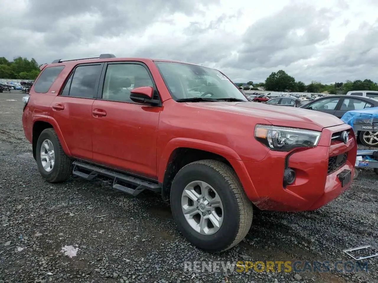 4 Photograph of a damaged car JTEMU5JR7P6167782 TOYOTA 4RUNNER SE 2023