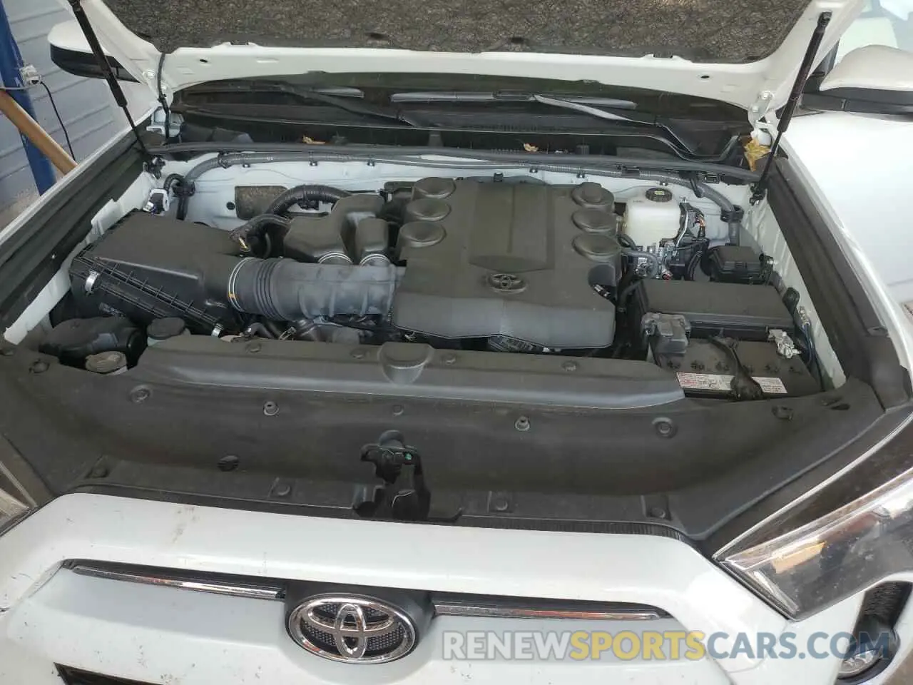 11 Фотография поврежденного автомобиля JTEMU5JR8P6204578 TOYOTA 4RUNNER SE 2023