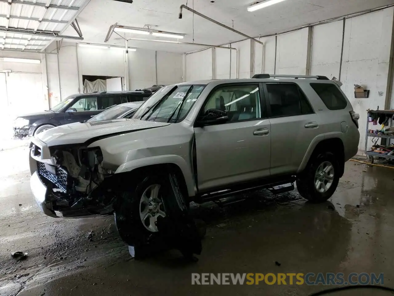 1 Photograph of a damaged car JTENU5JR0P6099717 TOYOTA 4RUNNER SE 2023