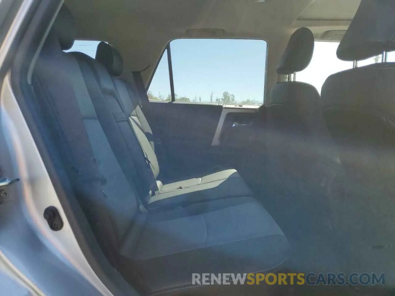 11 Фотография поврежденного автомобиля JTENU5JR2P6156600 TOYOTA 4RUNNER SE 2023
