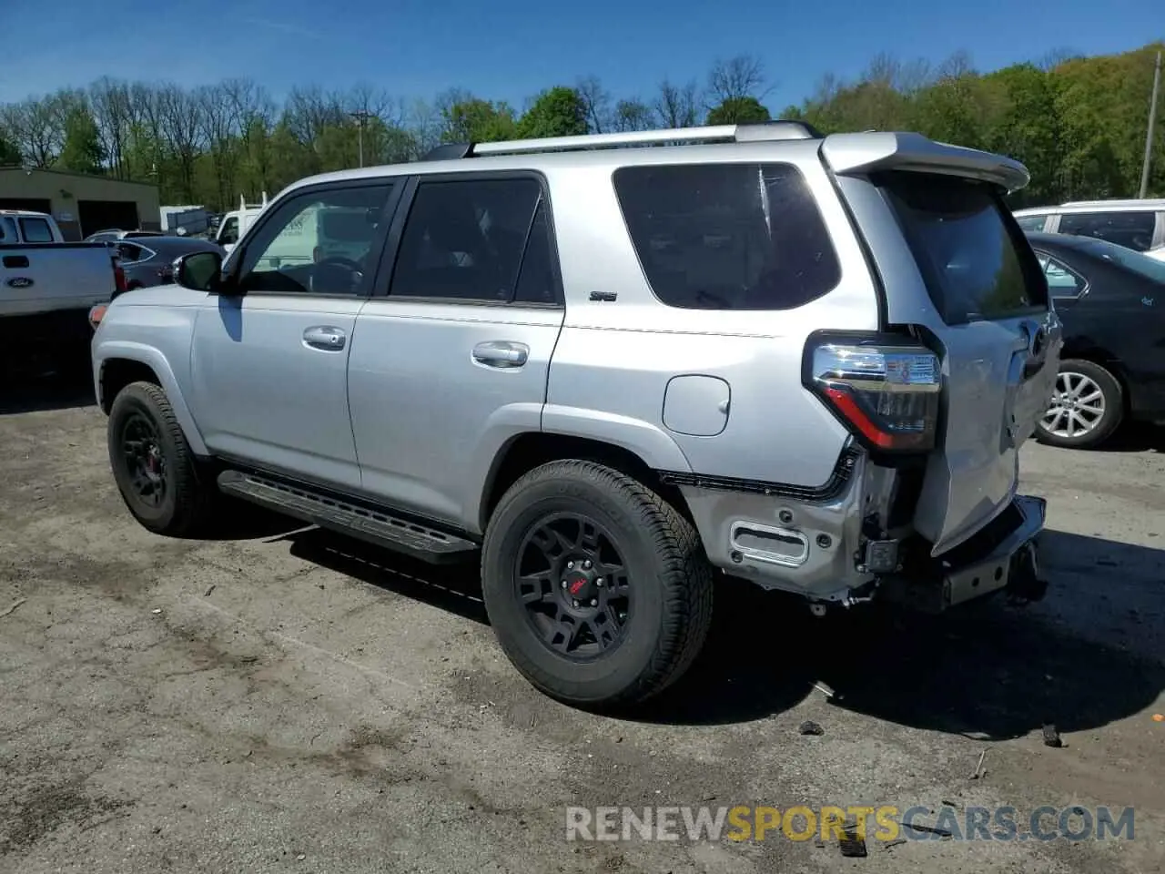 2 Фотография поврежденного автомобиля JTENU5JR2P6156600 TOYOTA 4RUNNER SE 2023