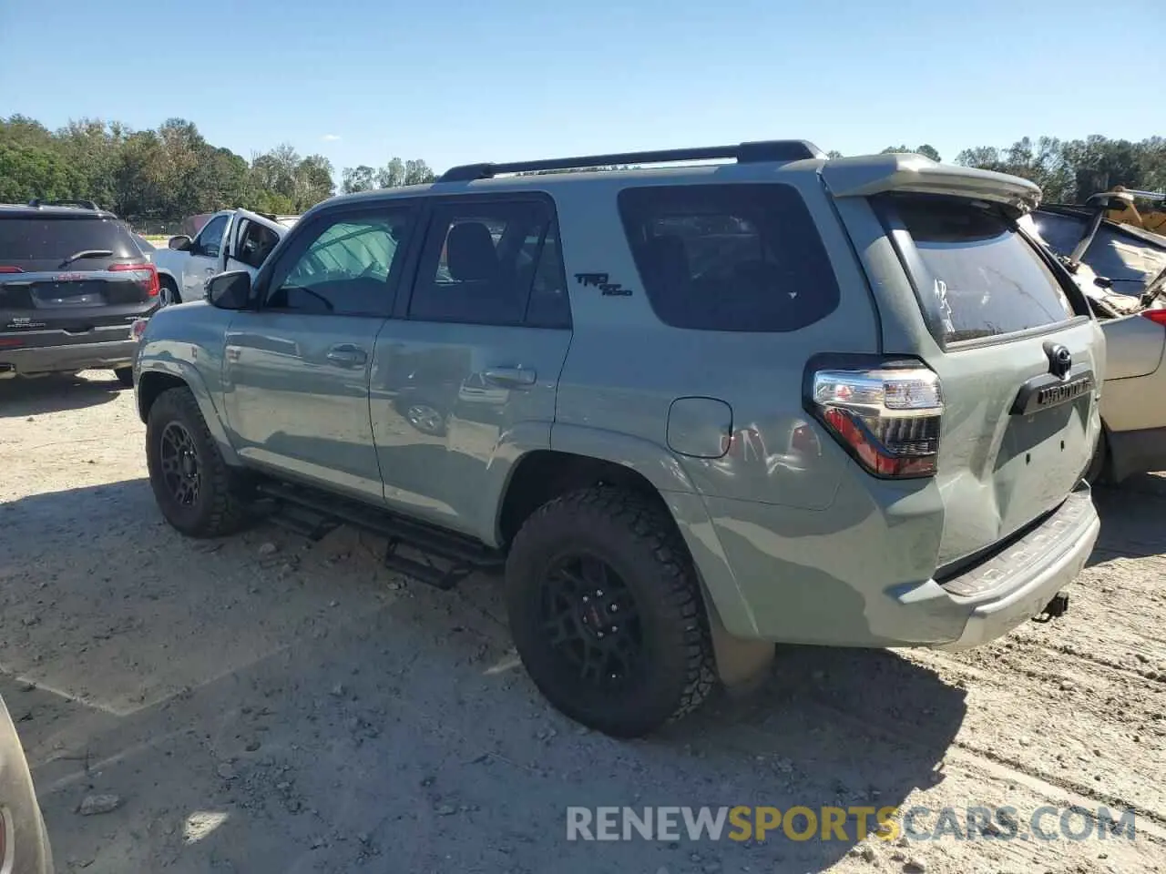 2 Фотография поврежденного автомобиля JTERU5JR1P6141040 TOYOTA 4RUNNER SE 2023