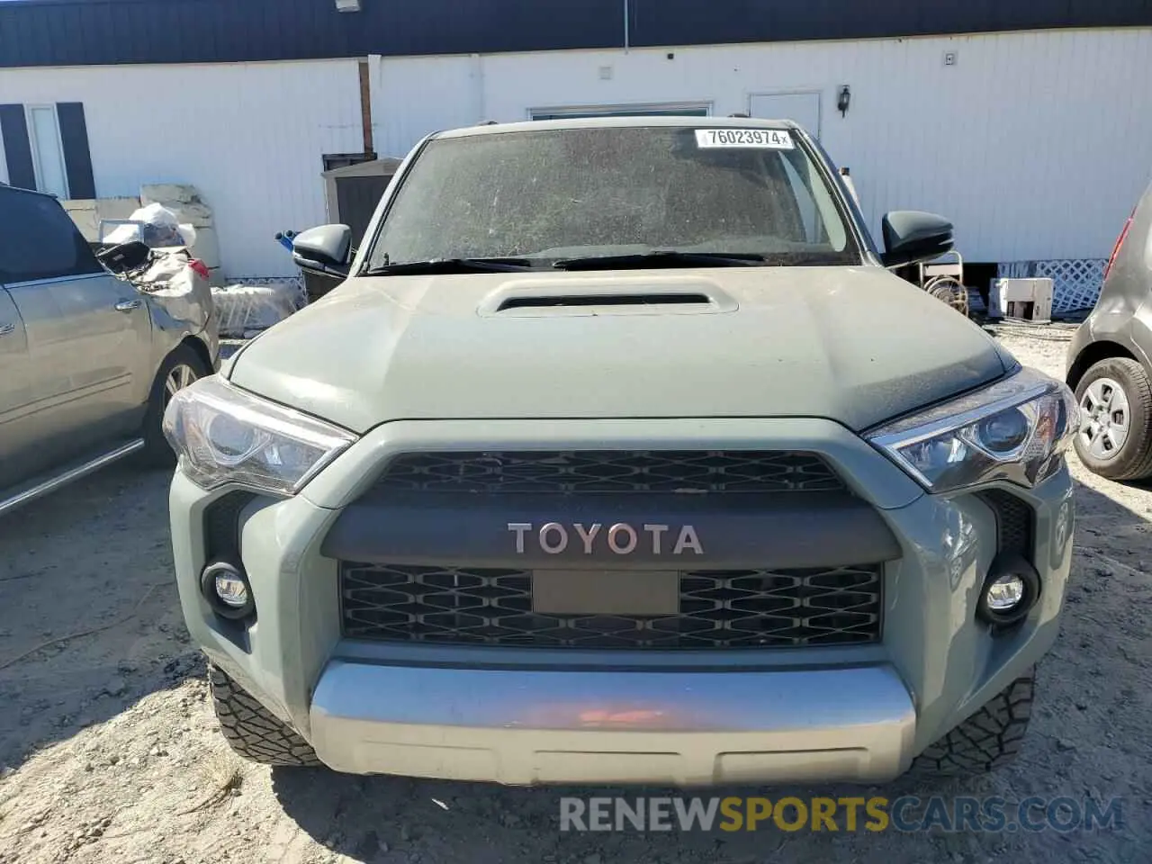5 Фотография поврежденного автомобиля JTERU5JR1P6141040 TOYOTA 4RUNNER SE 2023