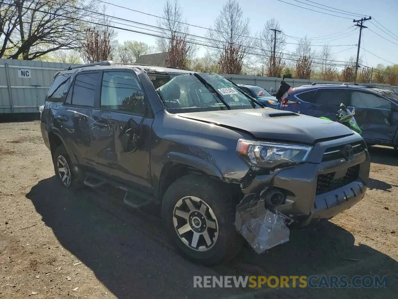 4 Photograph of a damaged car JTERU5JR2P6107267 TOYOTA 4RUNNER SE 2023