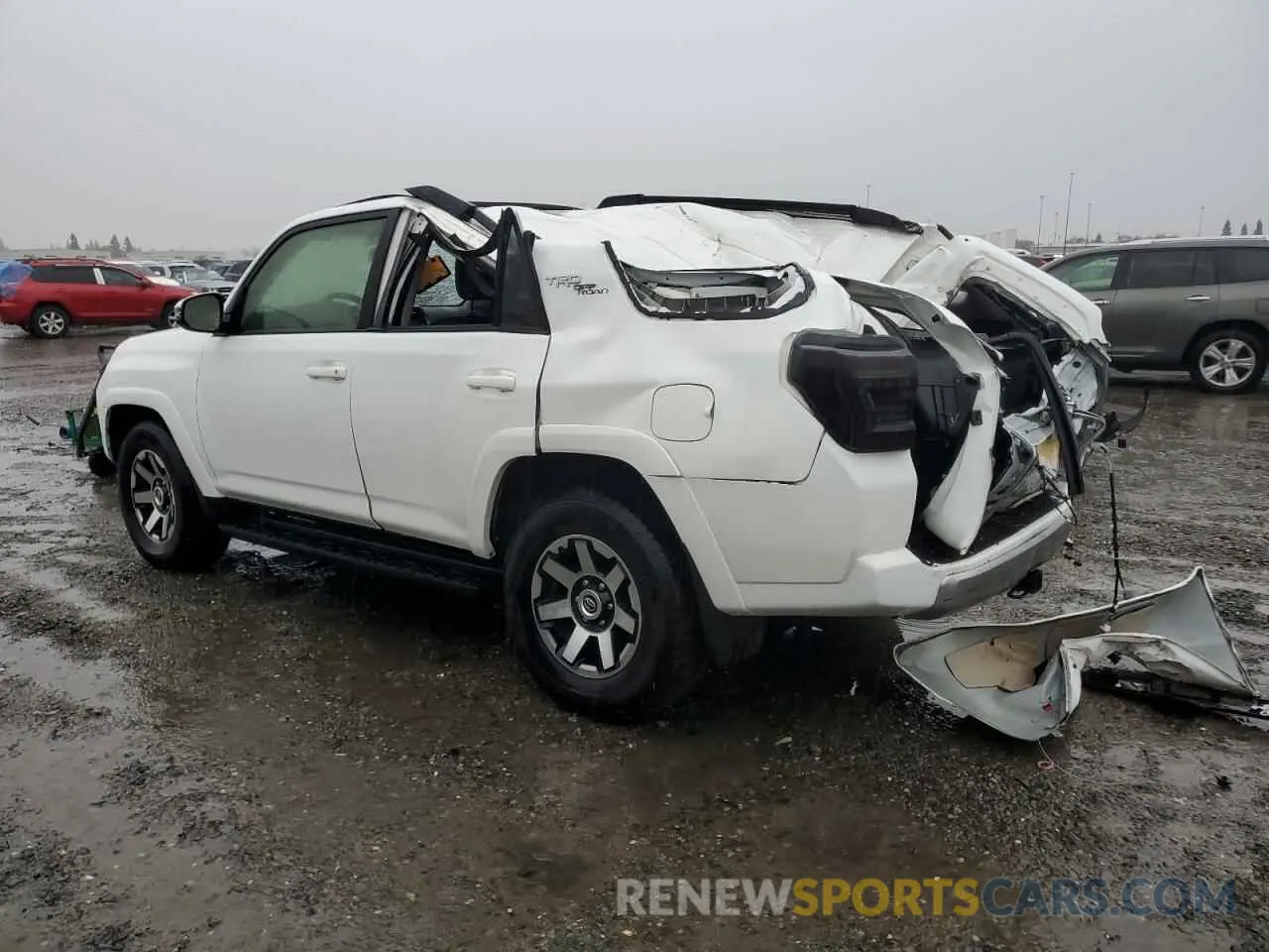 2 Фотография поврежденного автомобиля JTERU5JR4P6212022 TOYOTA 4RUNNER SE 2023