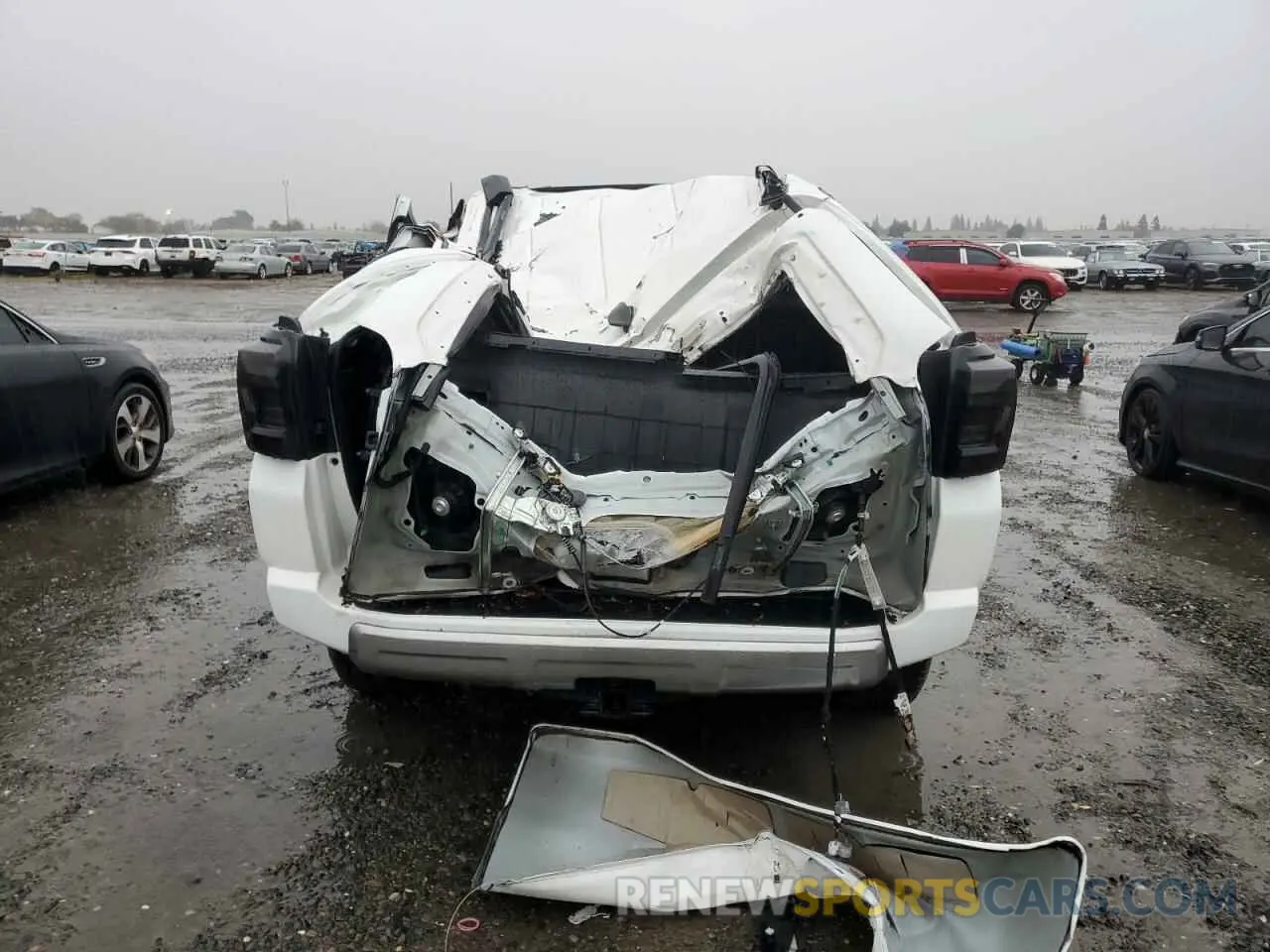 6 Фотография поврежденного автомобиля JTERU5JR4P6212022 TOYOTA 4RUNNER SE 2023