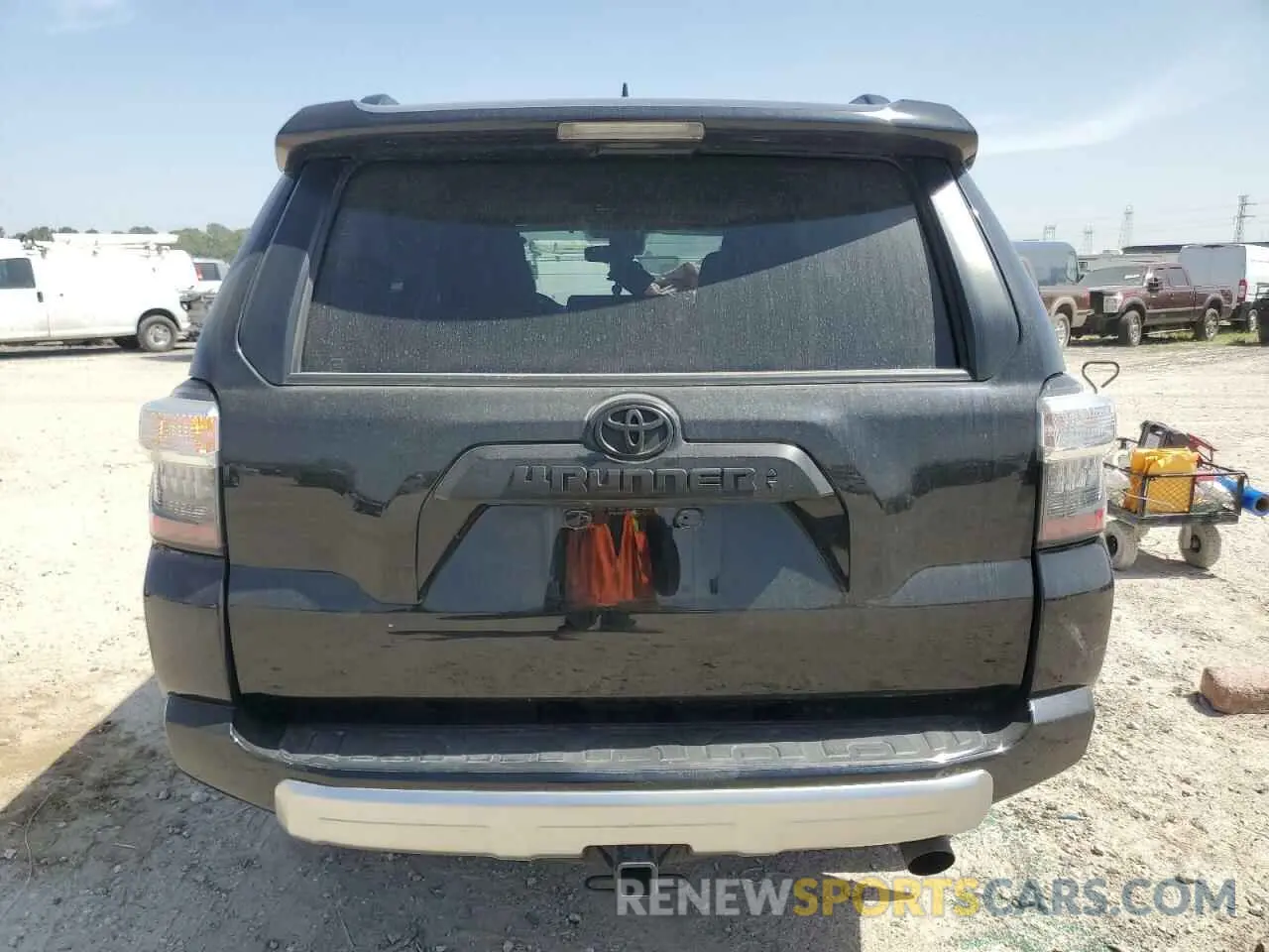 6 Фотография поврежденного автомобиля JTERU5JR8P6176996 TOYOTA 4RUNNER SE 2023