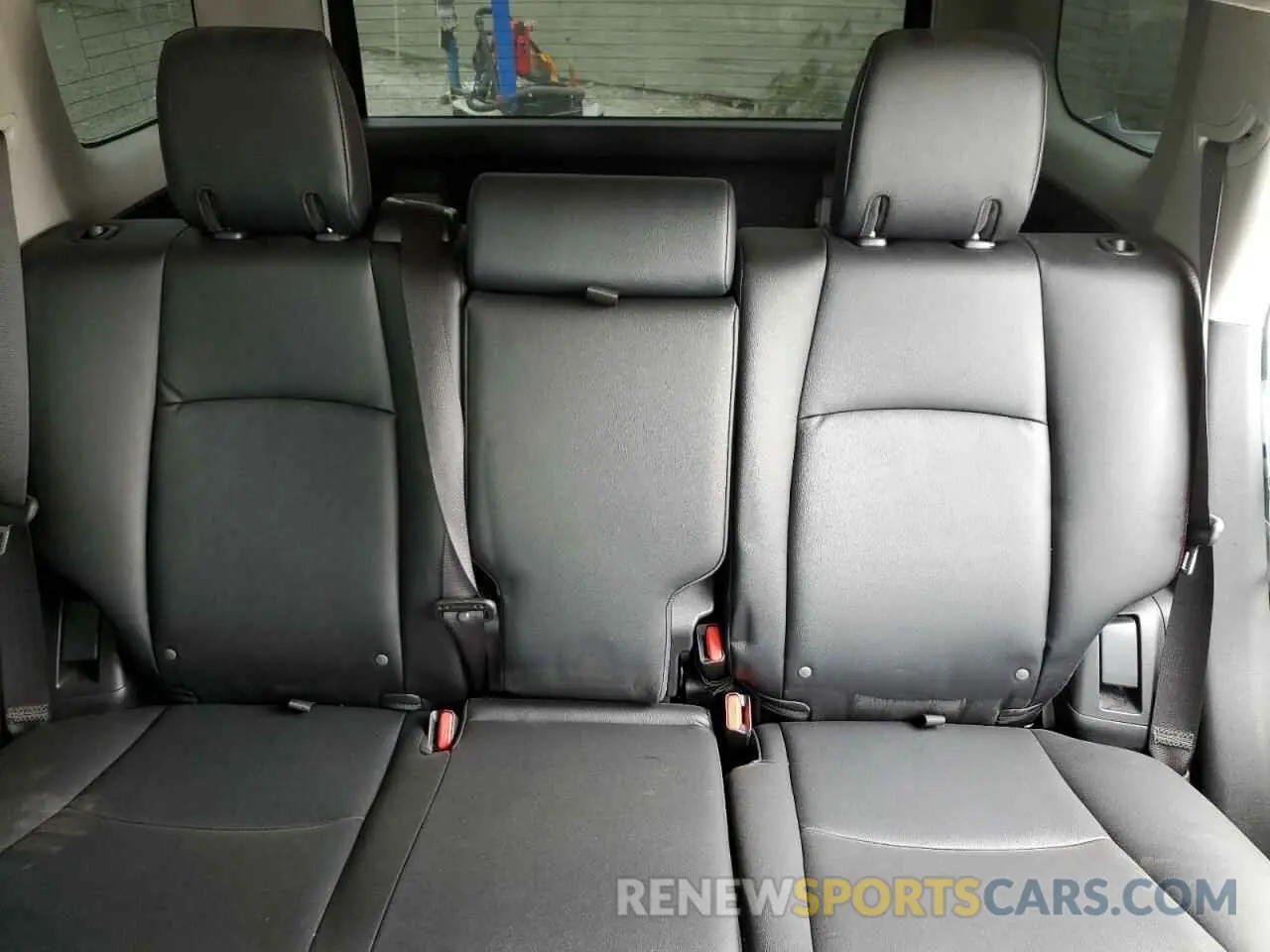 10 Фотография поврежденного автомобиля JTERU5JR8P6199615 TOYOTA 4RUNNER SE 2023