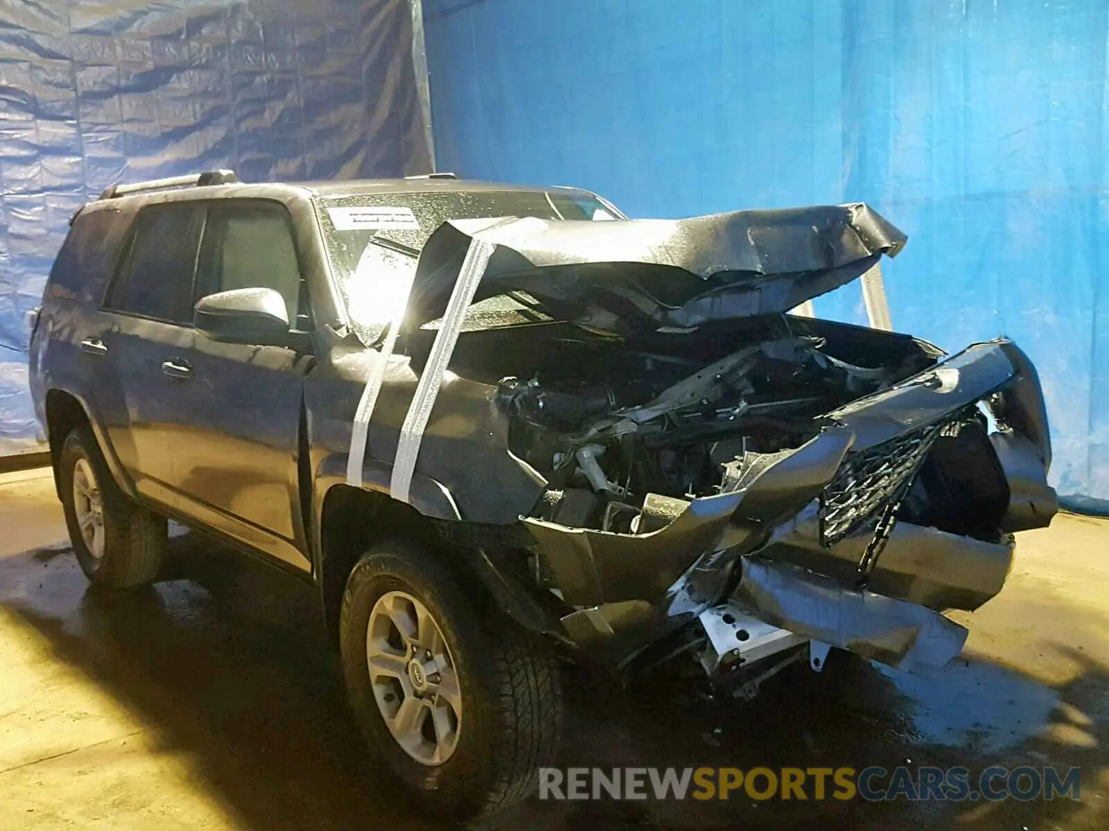 1 Photograph of a damaged car JTEBU5JRXK5667344 TOYOTA 4RUNNER SR 2019
