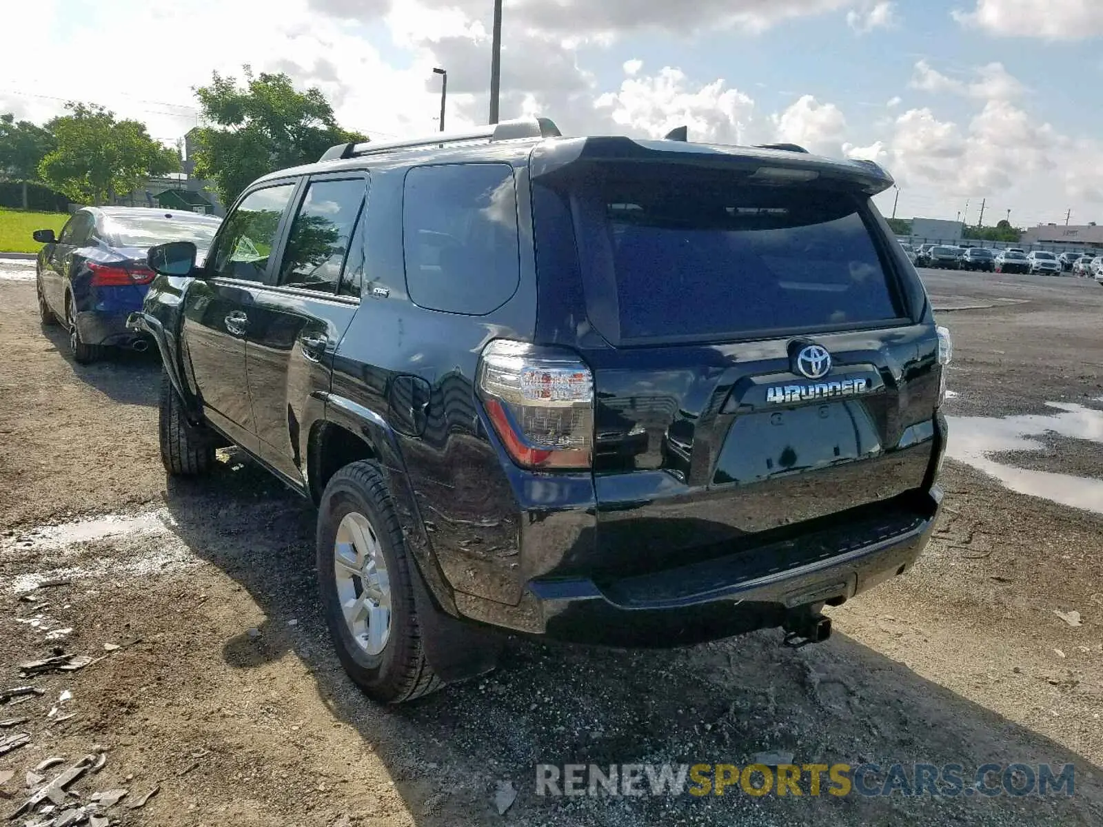3 Photograph of a damaged car JTEZU5JR2K5195364 TOYOTA 4RUNNER SR 2019