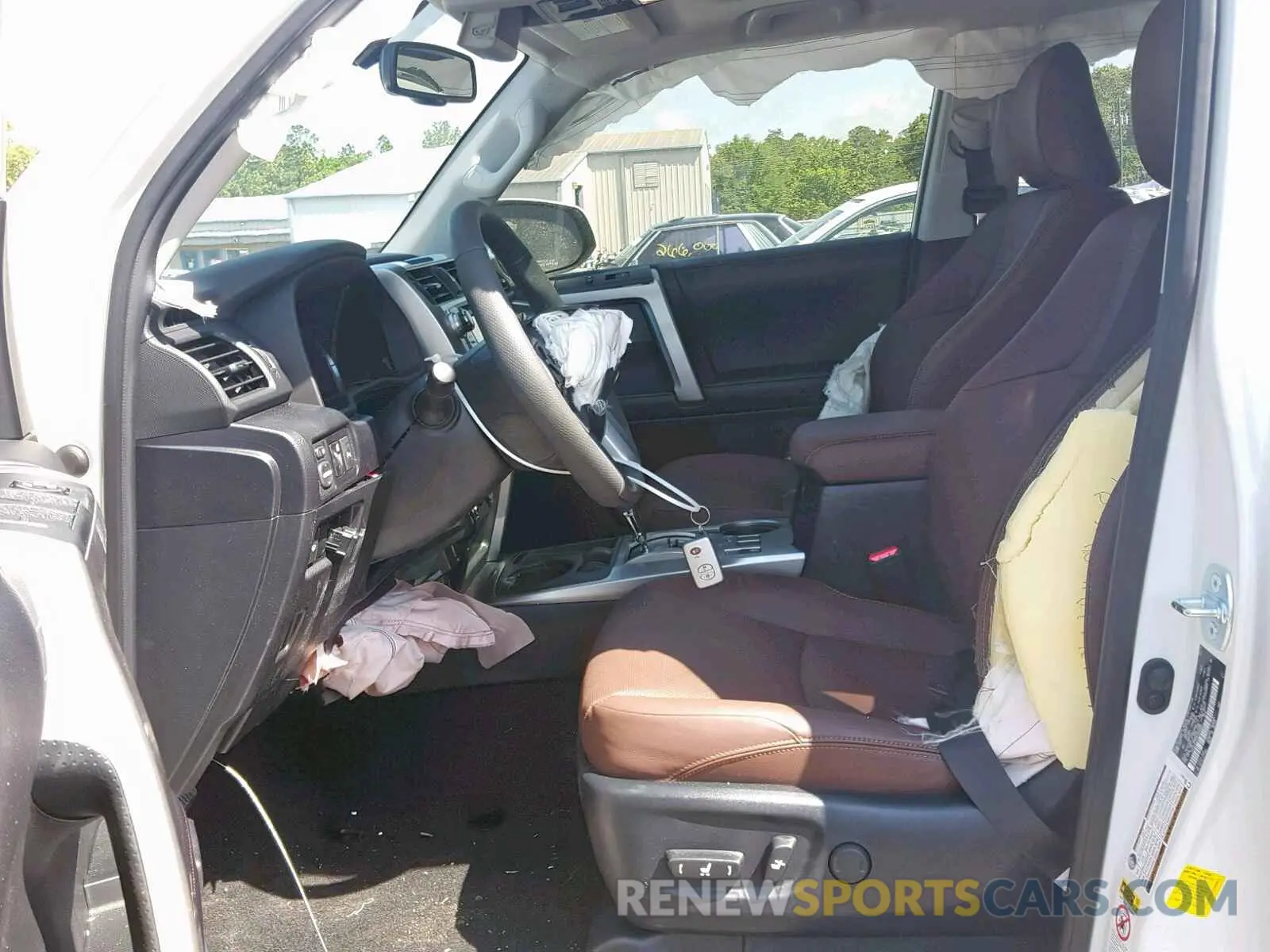 5 Photograph of a damaged car JTEZU5JR2K5205861 TOYOTA 4RUNNER SR 2019