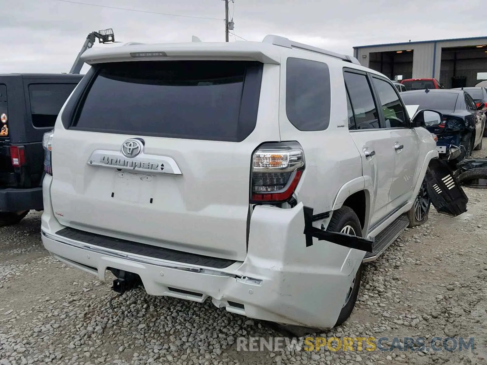 4 Photograph of a damaged car JTEZU5JR9K5193661 TOYOTA 4RUNNER SR 2019