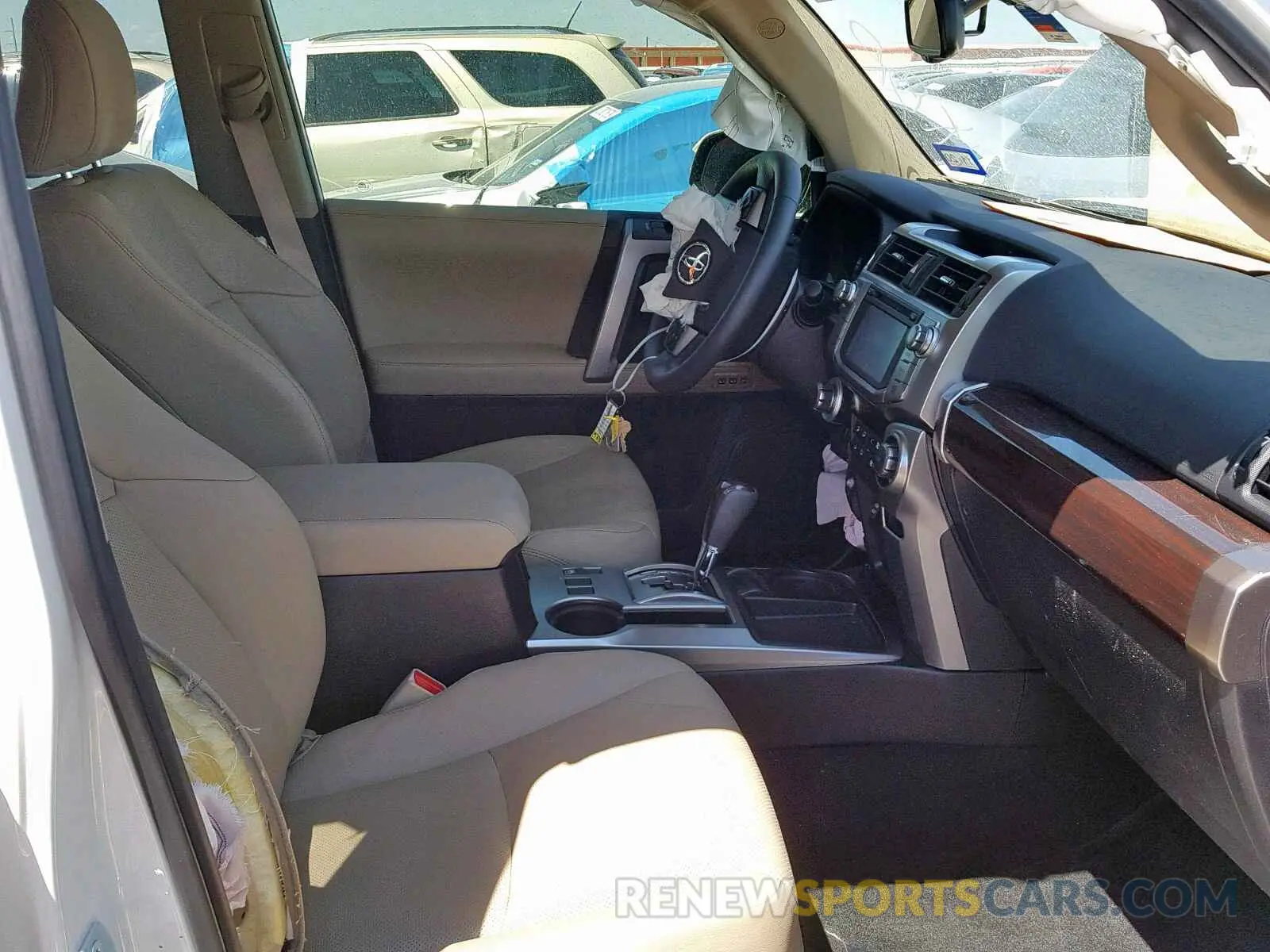 5 Photograph of a damaged car JTEZU5JR9K5193661 TOYOTA 4RUNNER SR 2019
