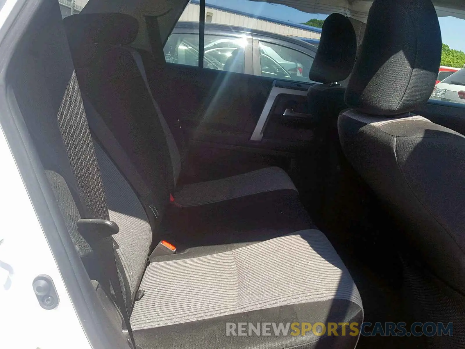 6 Photograph of a damaged car JTEZU5JRXK5193376 TOYOTA 4RUNNER SR 2019